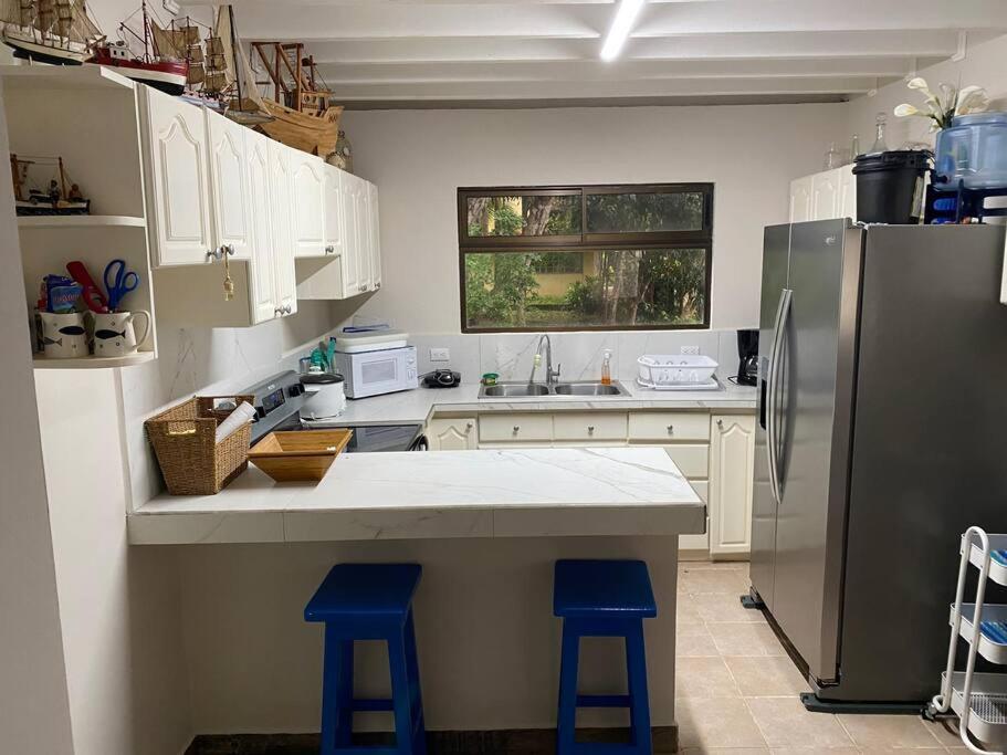 Tivives kikala Lodge