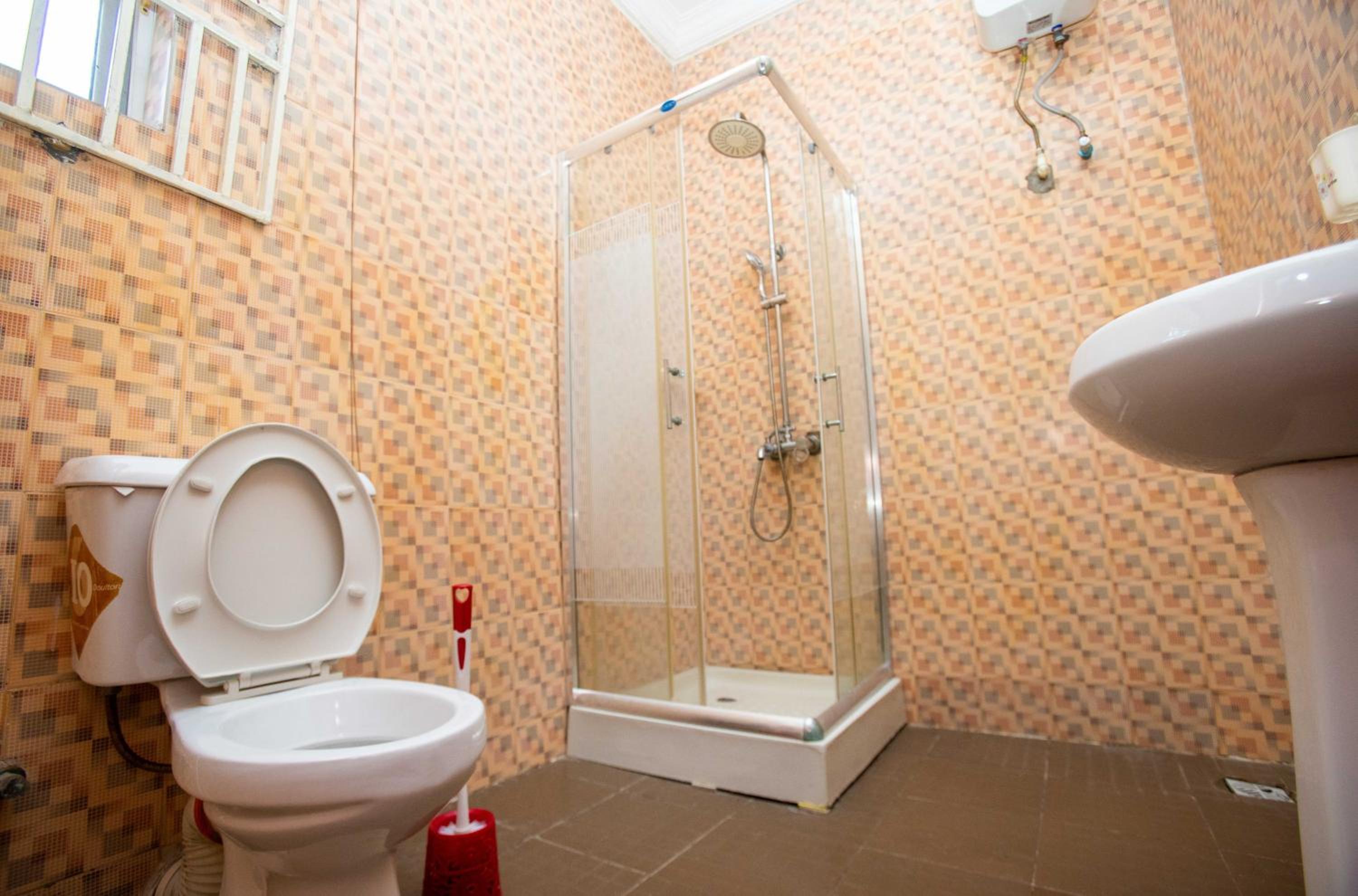 Topfun Apartment