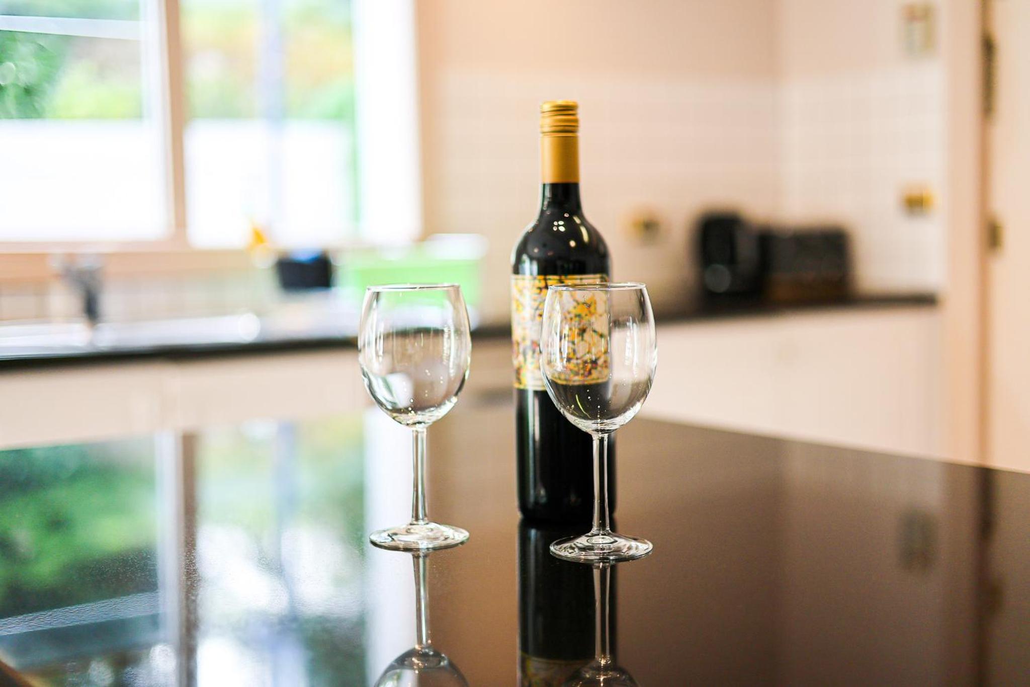 StayAU Expansive 7BR Villa Scenic Warrandyte