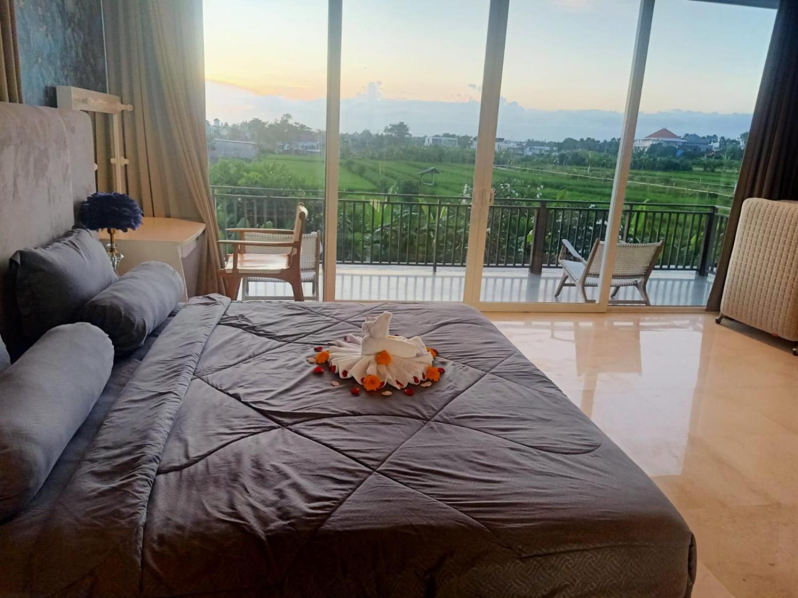 Athaya Mansion