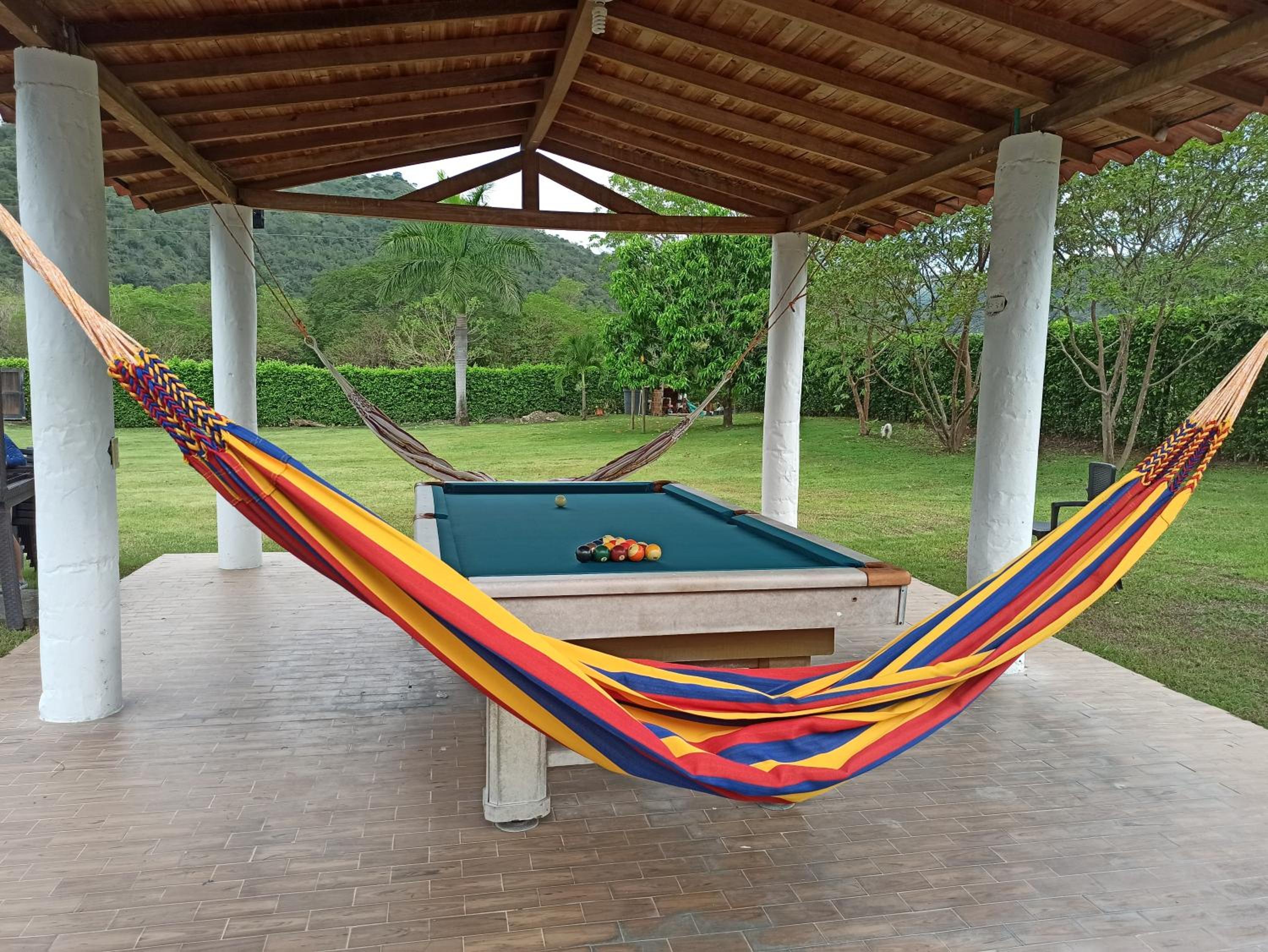 Piscina-jacuzzi-calma-comodidad-Villa Old Havana