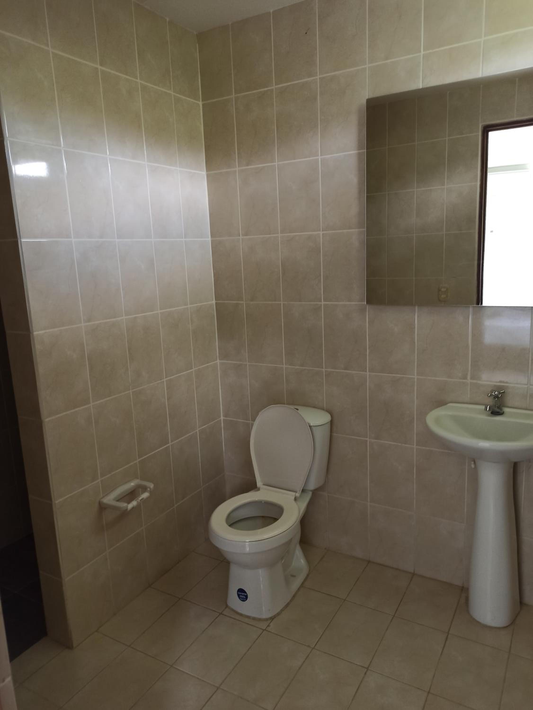 Piscina-jacuzzi-calma-comodidad-Villa Old Havana