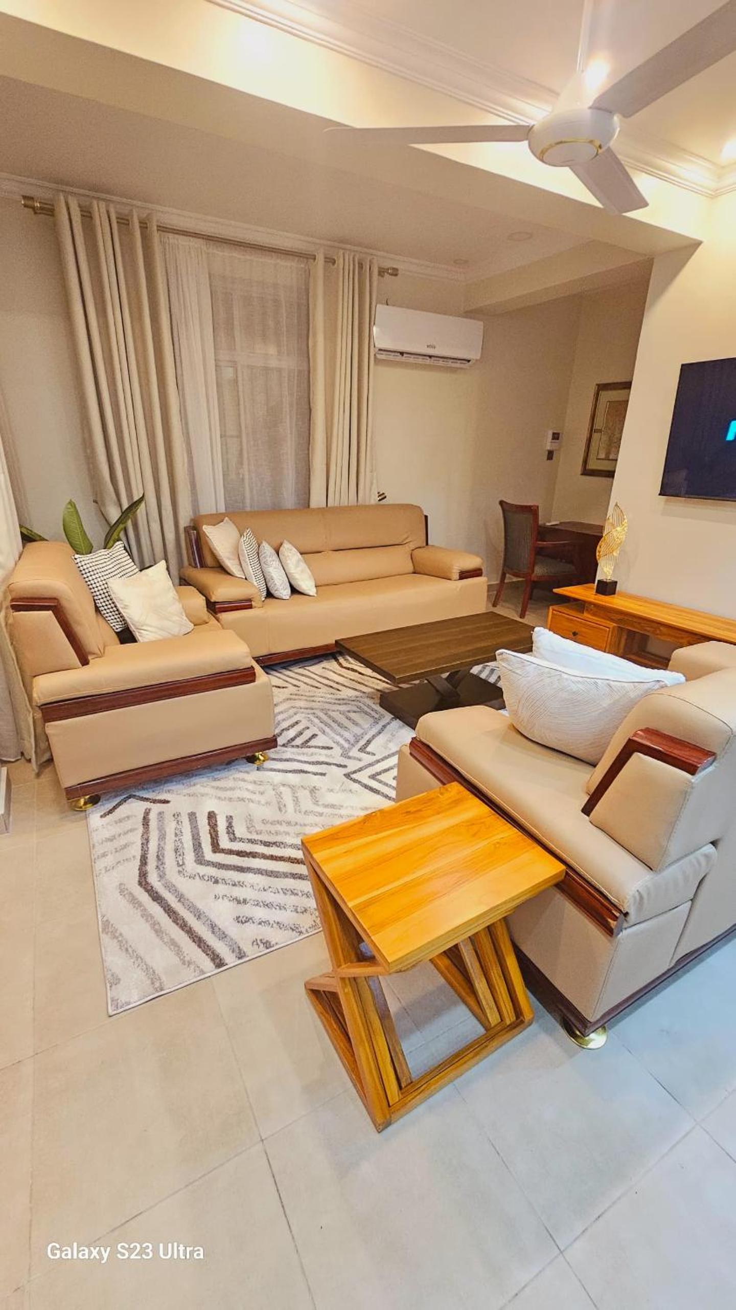 Elly's Oysterbay apartment view 2