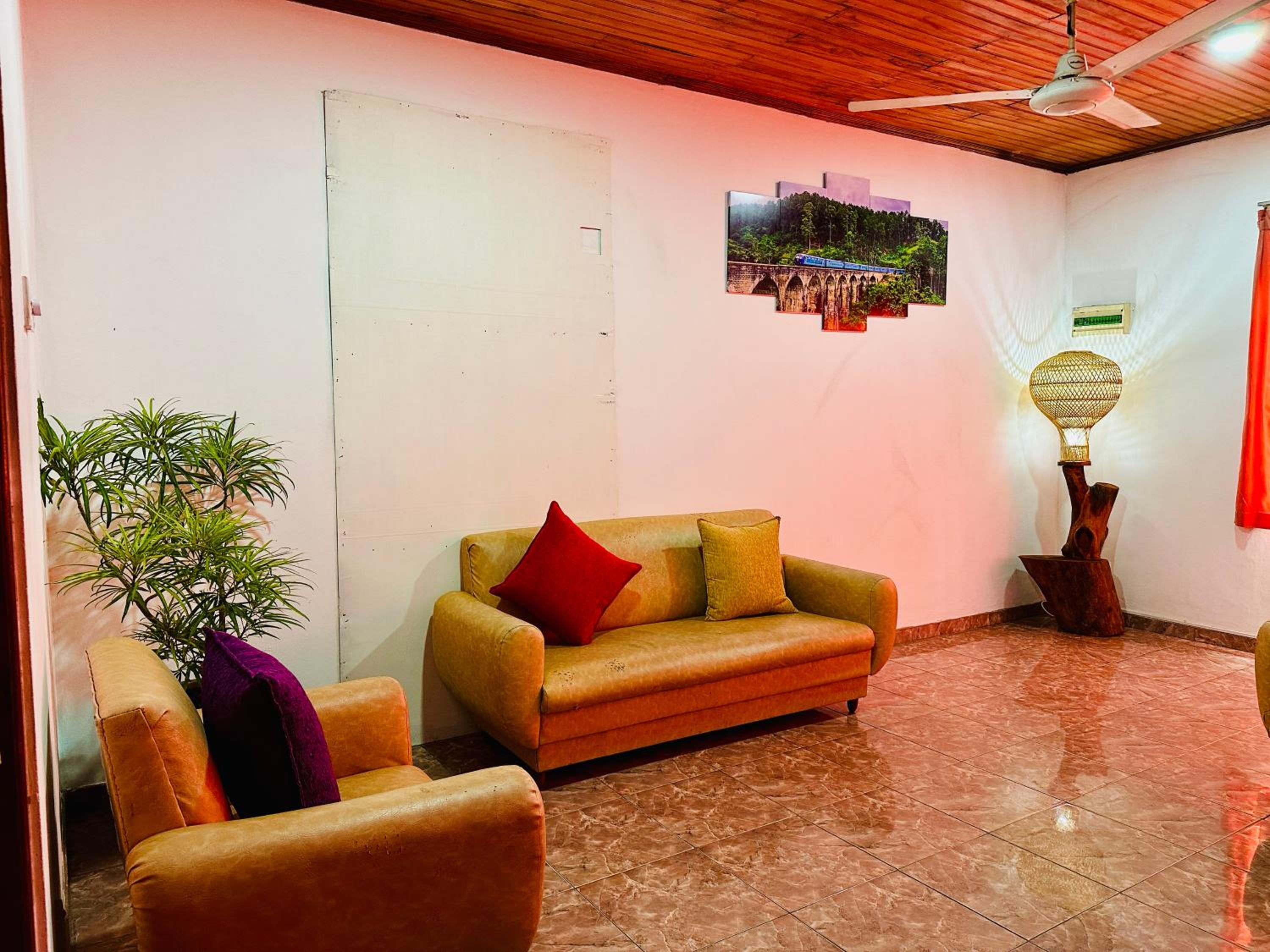 Unawatuna Traveller's Lodge - Galle view 5