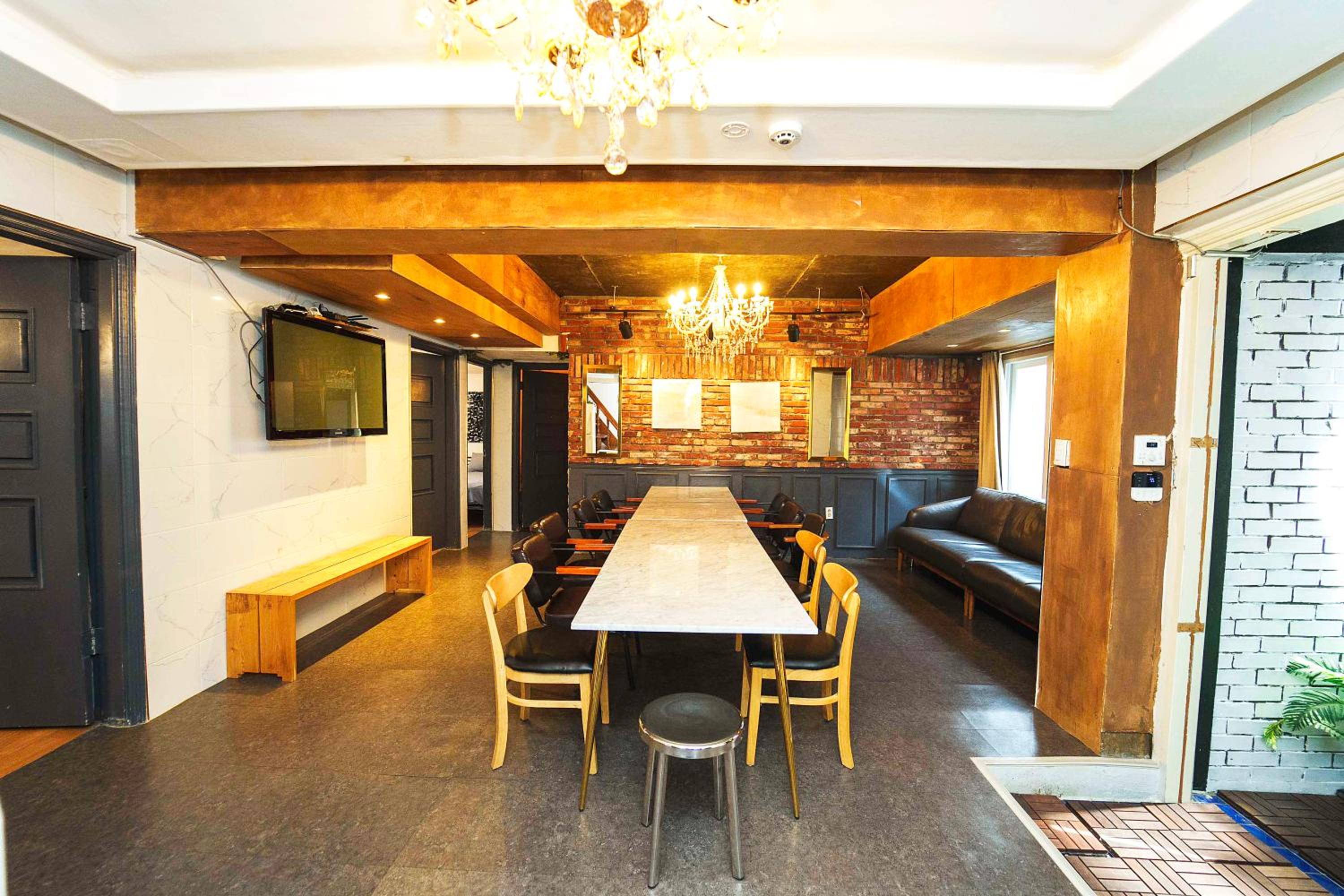 meeting & event spaces