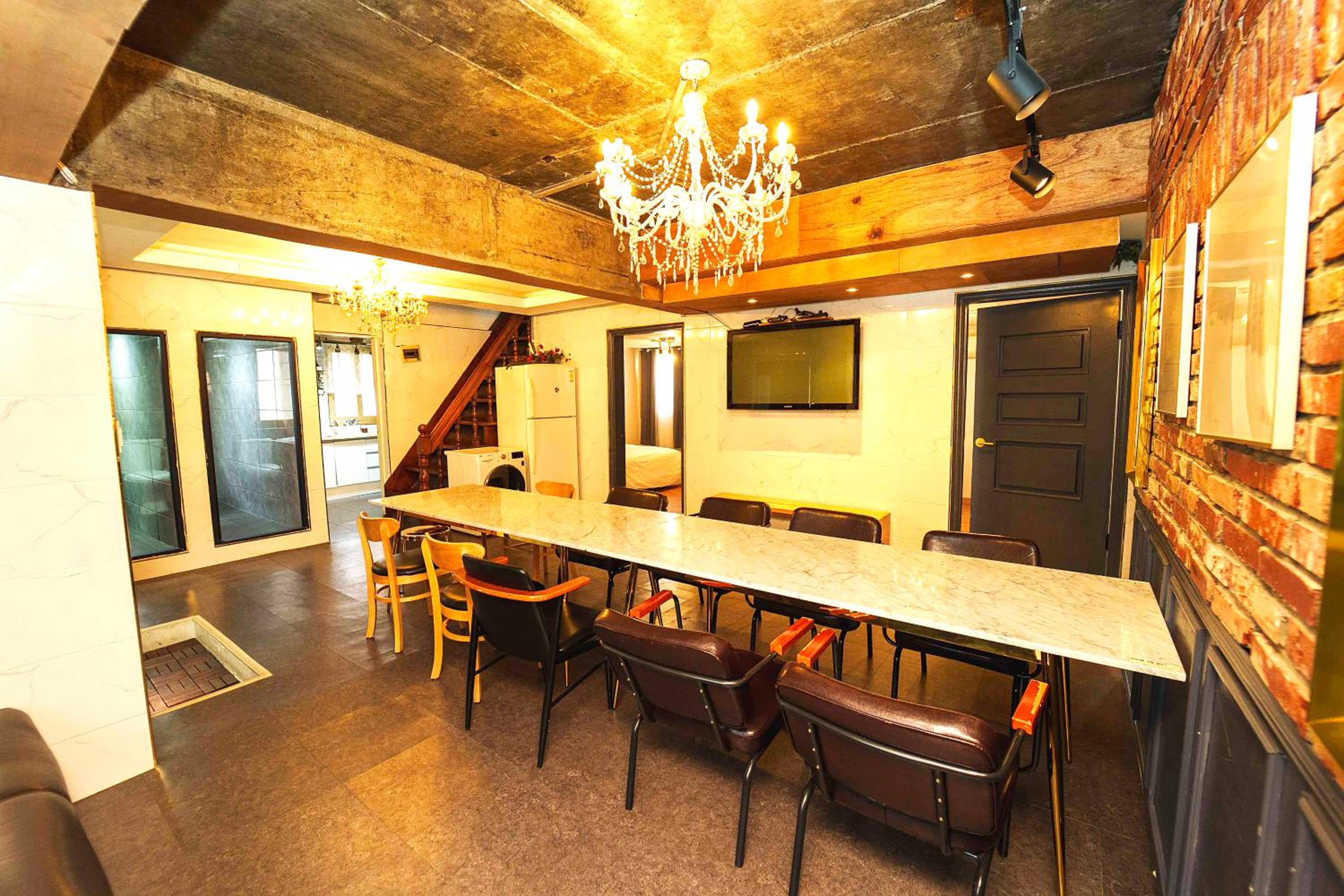 meeting & event spaces