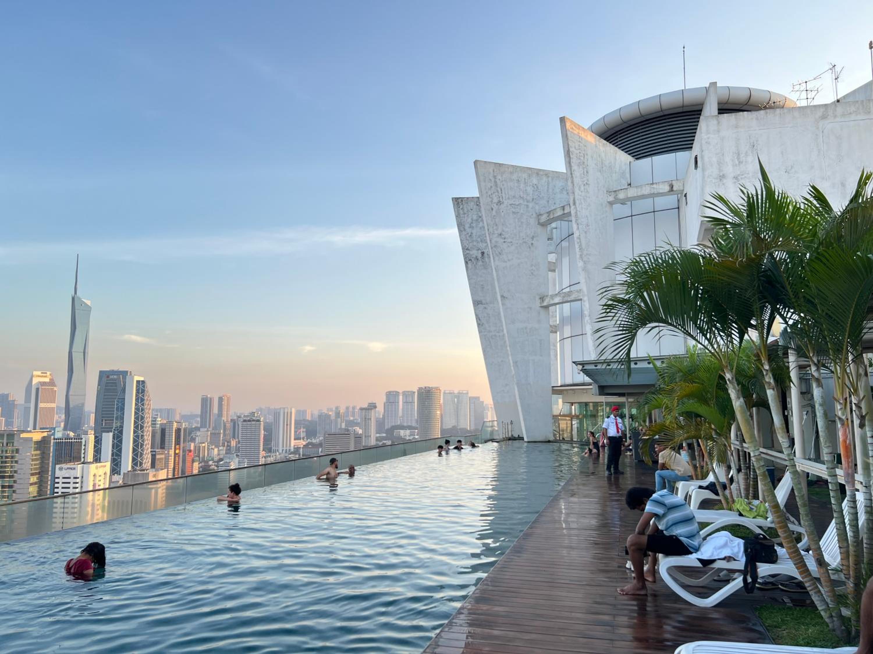 Regalia Suites Skypool View KLCC by Enjoy your stay