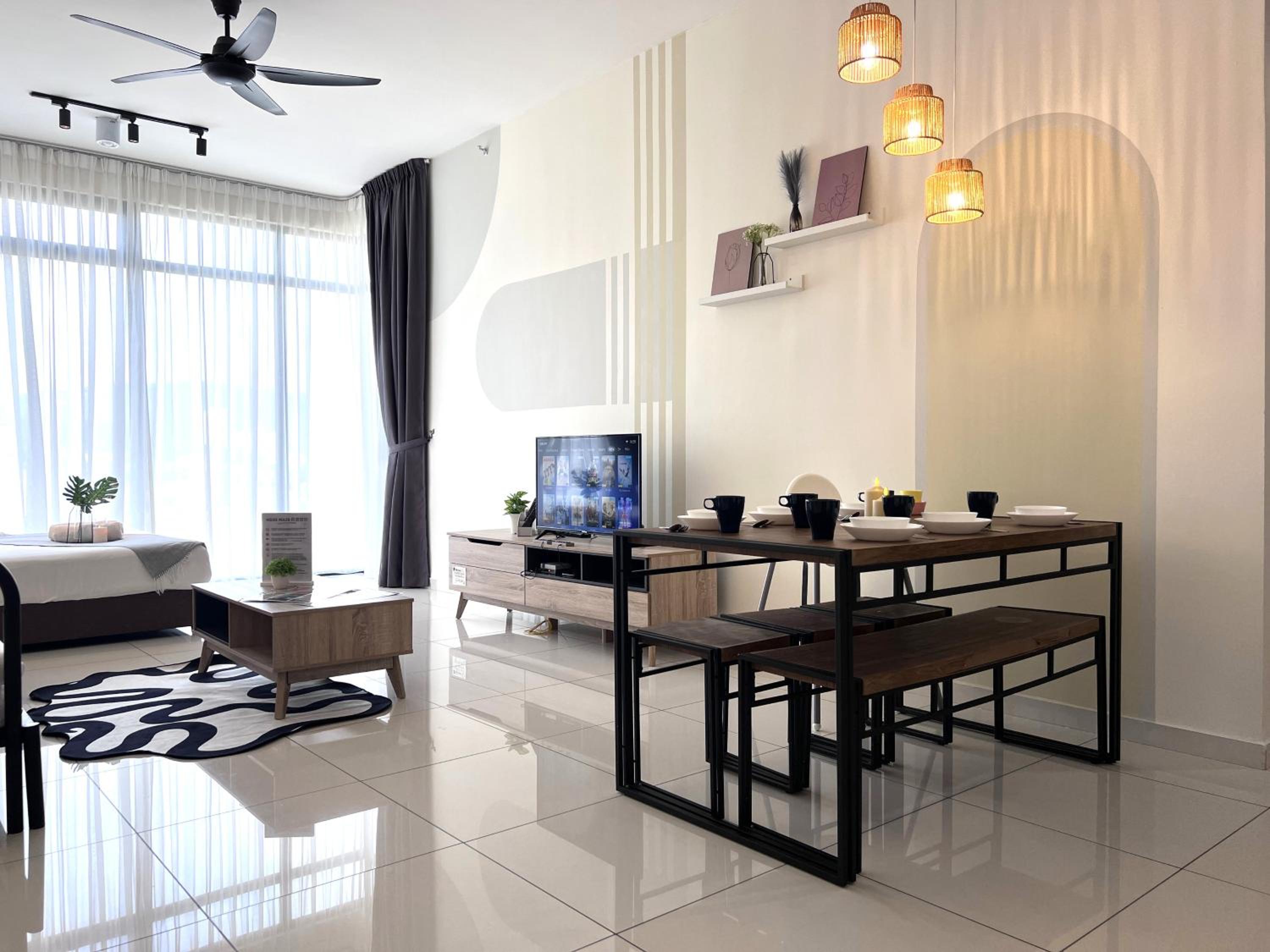 FRESH NEW LOOK Georgetown#SkyPoolContemporarySuite photo 2