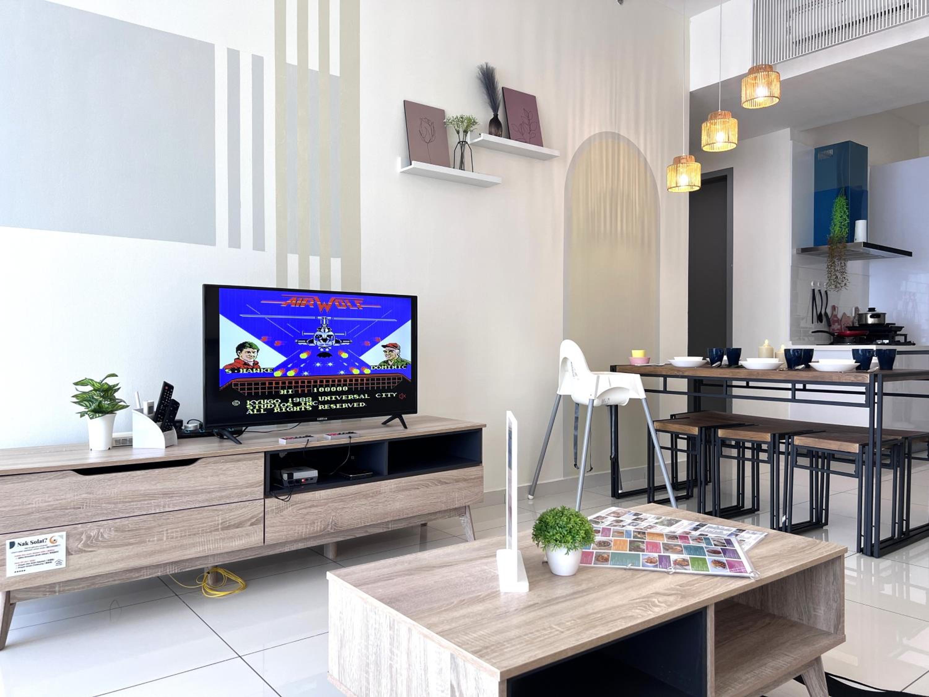 FRESH NEW LOOK Georgetown#SkyPoolContemporarySuite photo 6