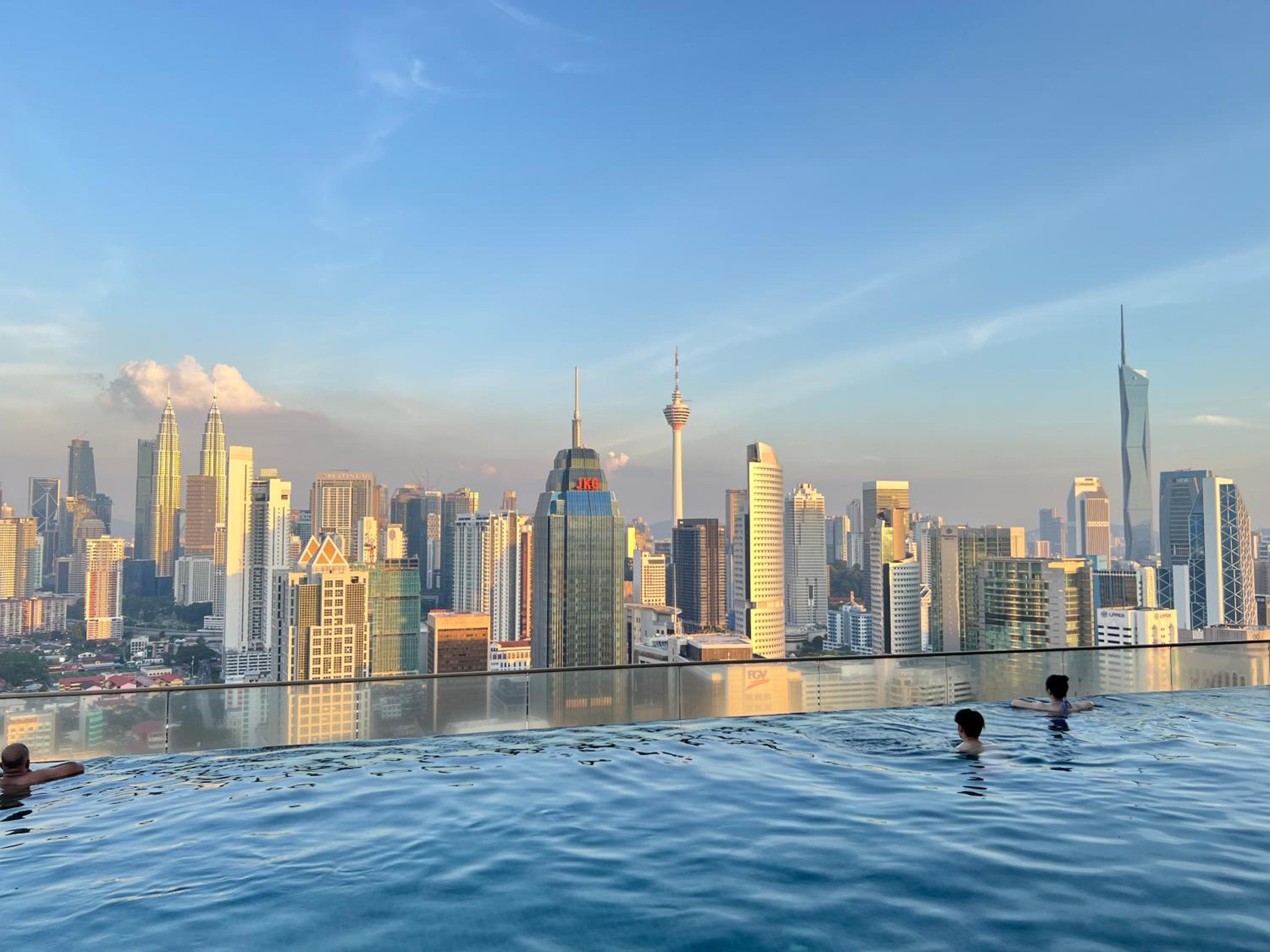 Regalia Suites Skypool View KLCC by Enjoy your stay