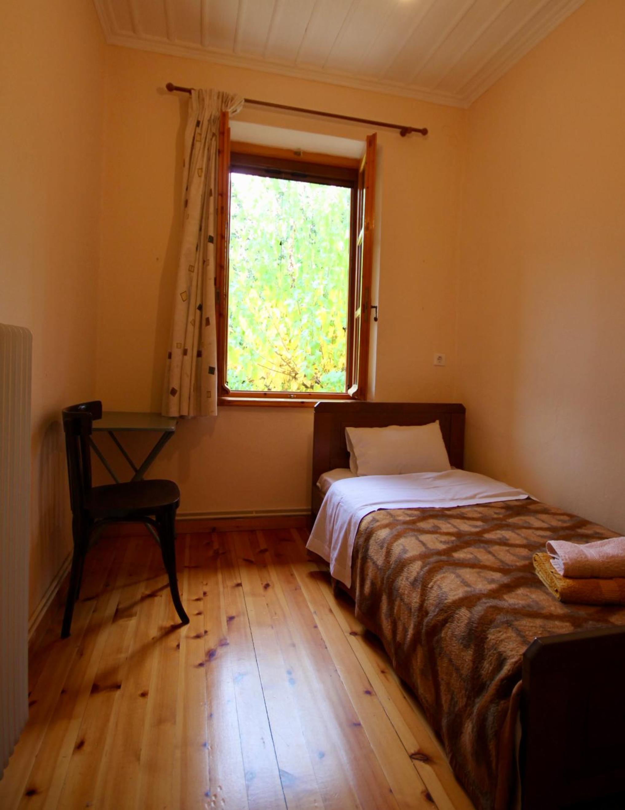 7hills Traditional Guesthouse By the Waterfall view 4