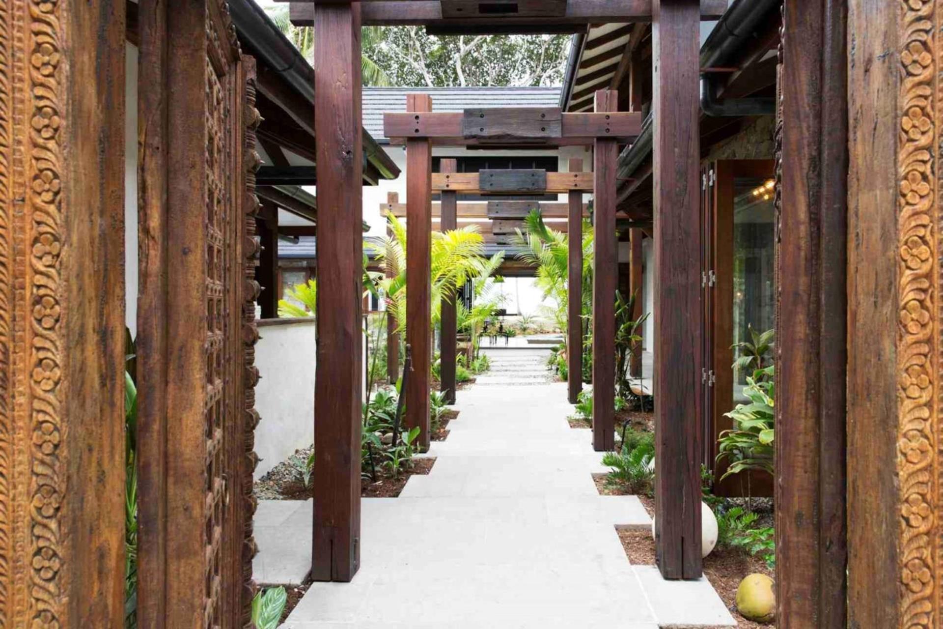 Spice At Oak Absolute Beachfront with Private Pool Near Port Douglas