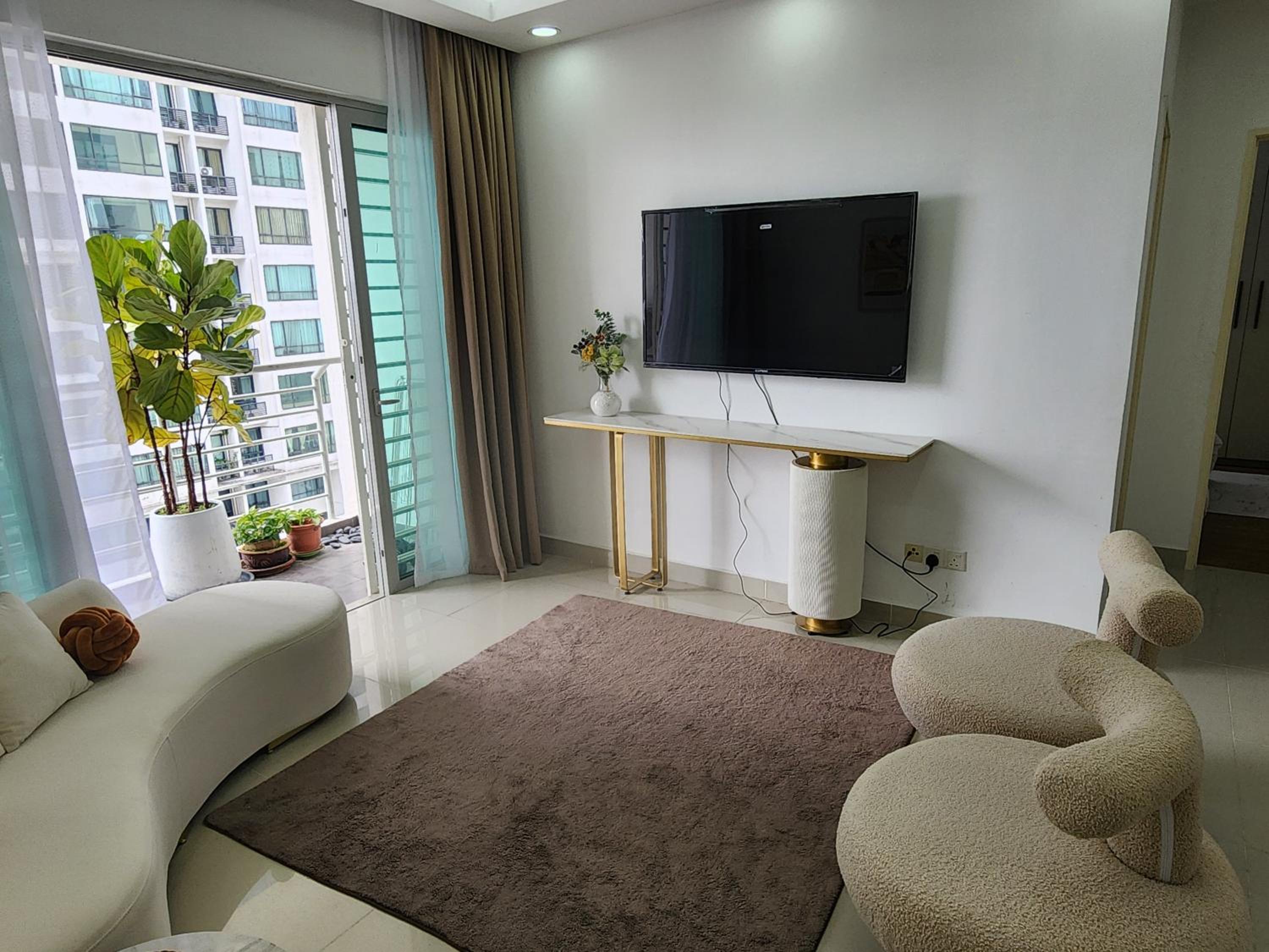 One South 3bedroom, MRT to TRX photo 2