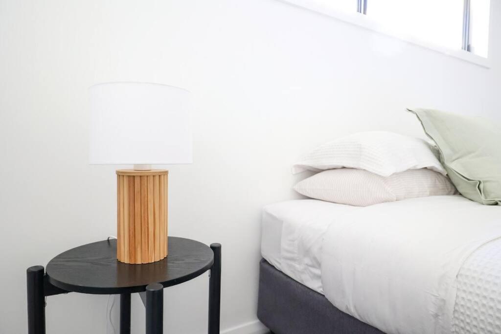 Stylish Stay 4BR Central Wagga