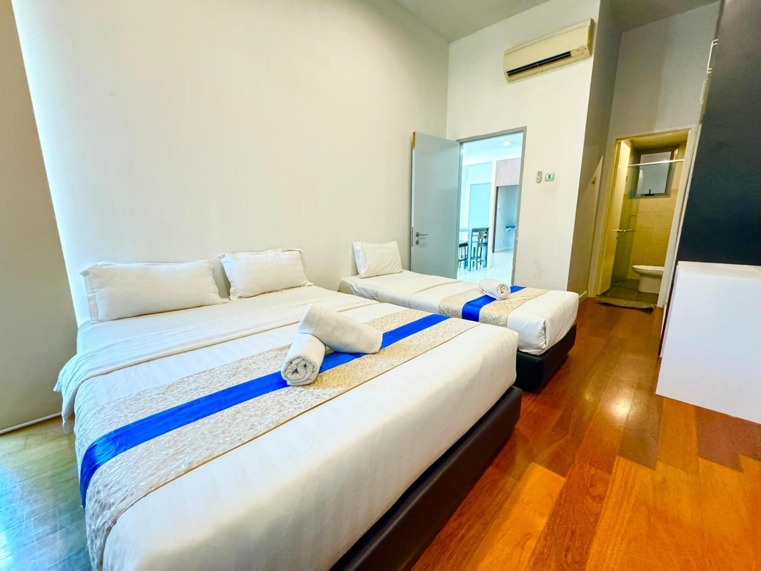 Sunset Seaview Vacation Condos @ IMAGO Shopping Mall, photo 103