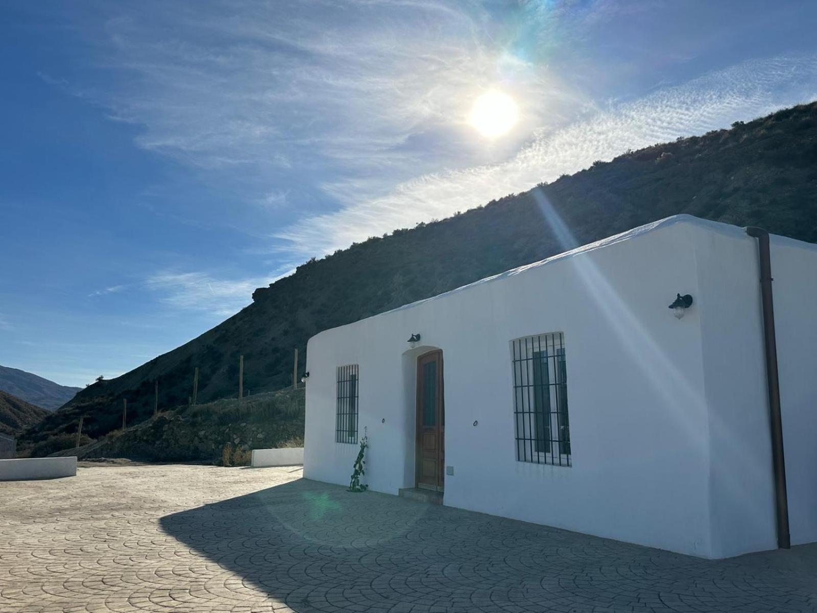 Cortijo MAMANGUEÑA PISCINA Y CUEVA