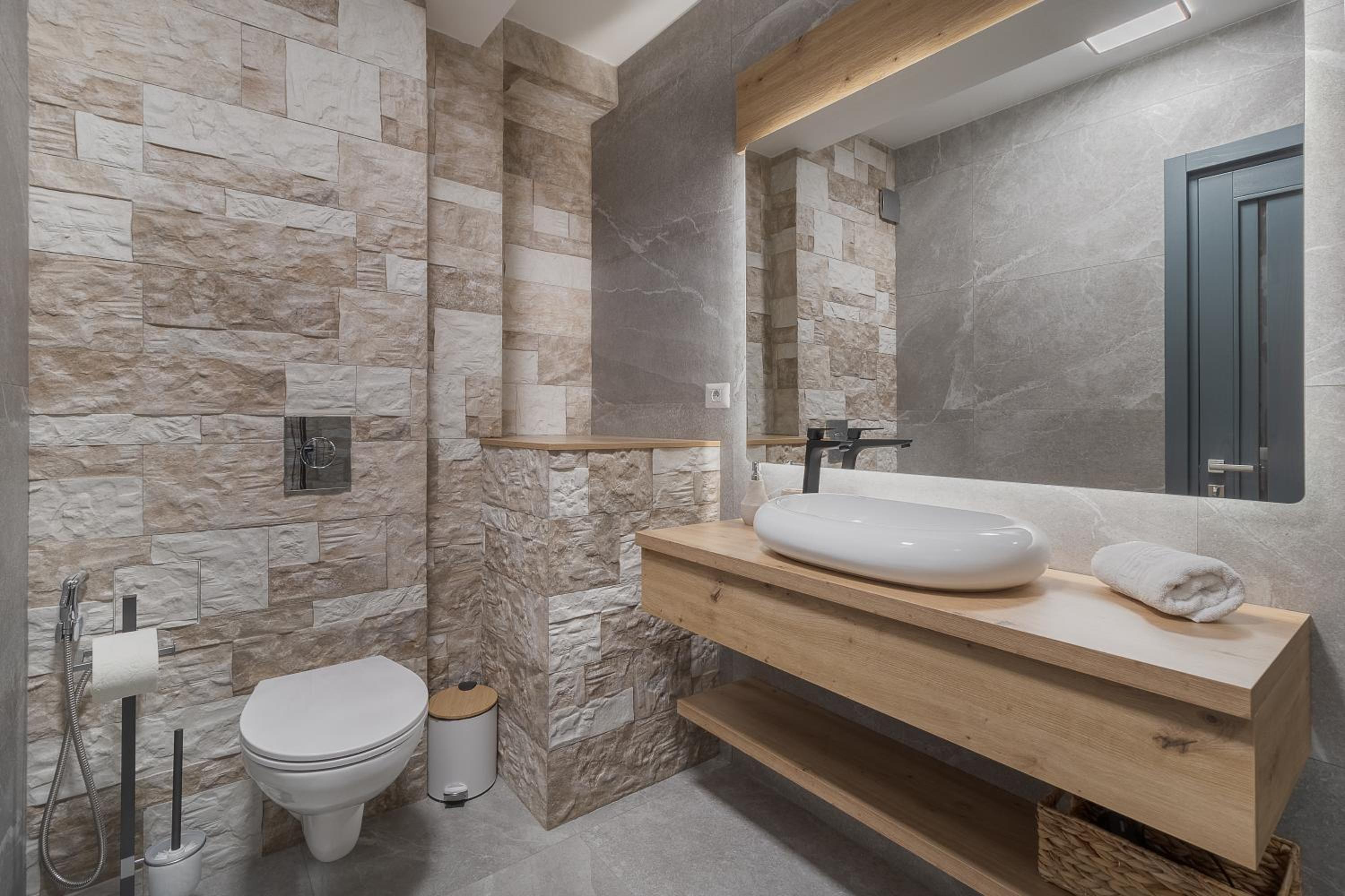 Prime Retreat near Piata Unirii view 5