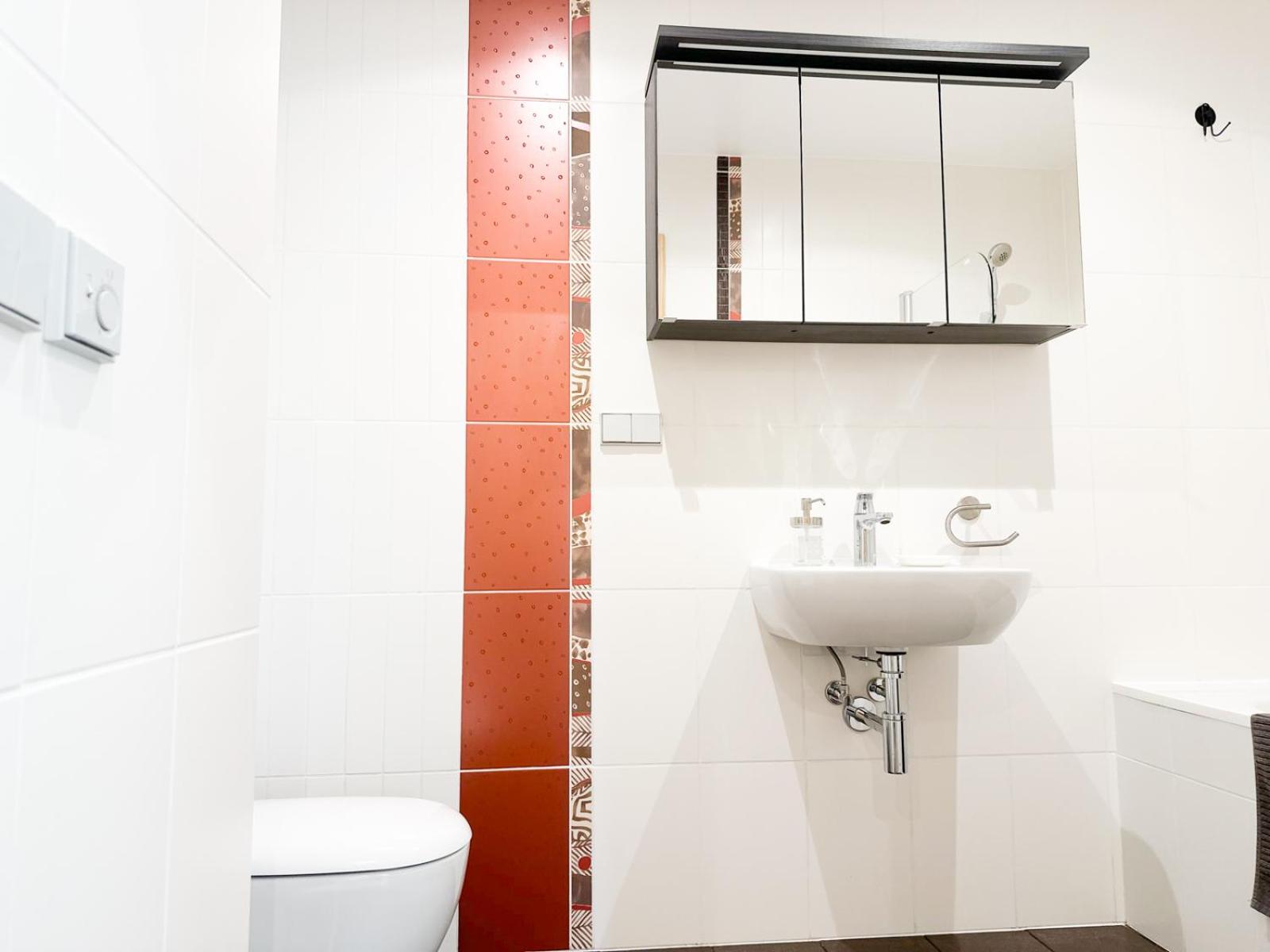 Elite centre, free parking, ultra-desirable 1 of 1, lux view