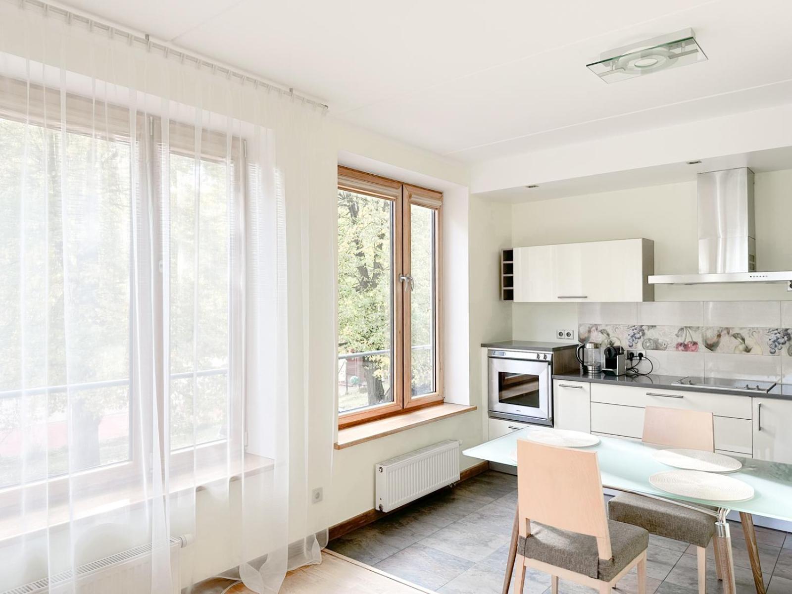 Elite centre, free parking, ultra-desirable 1 of 1, lux view