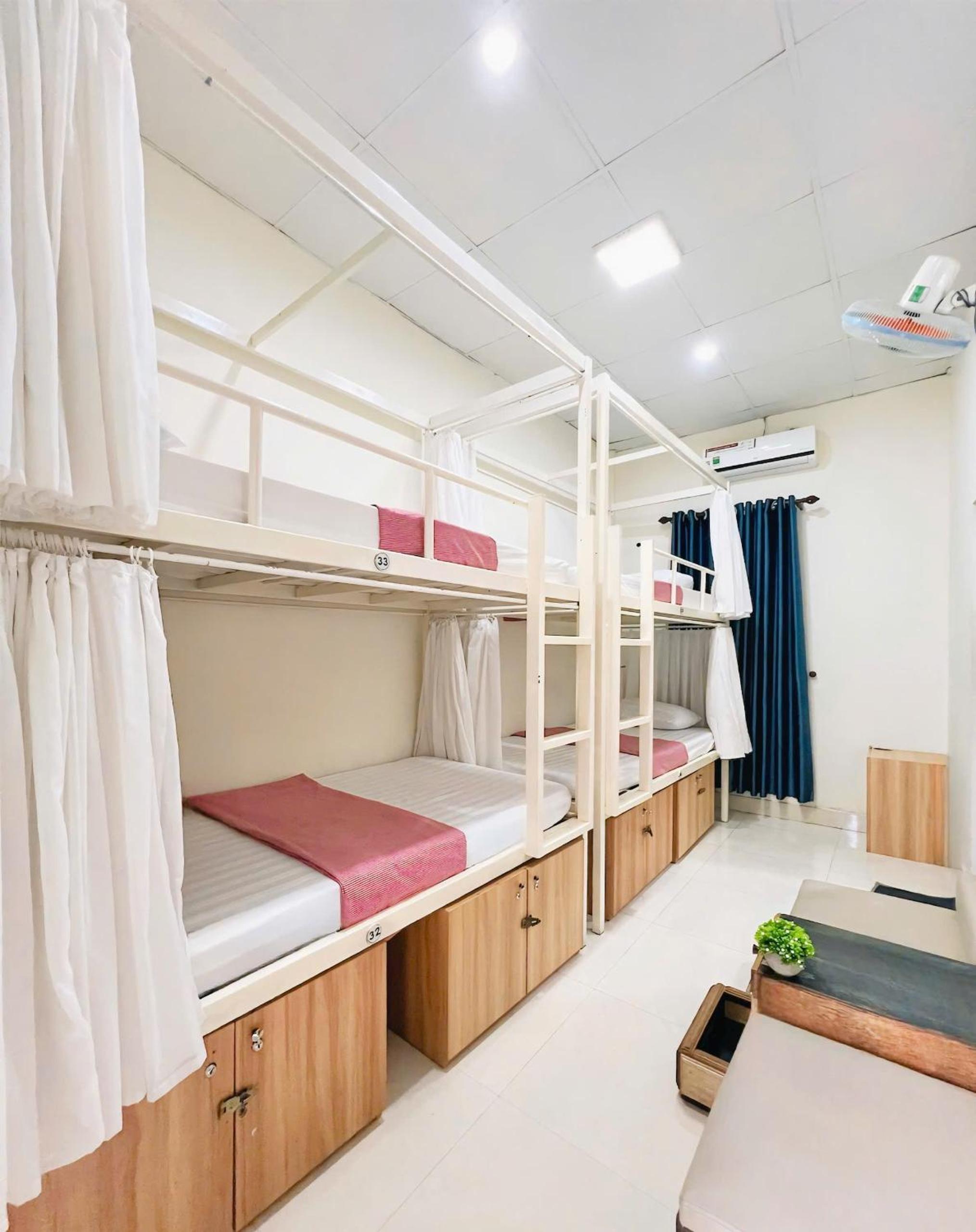 Amy 2 Hostel Hue