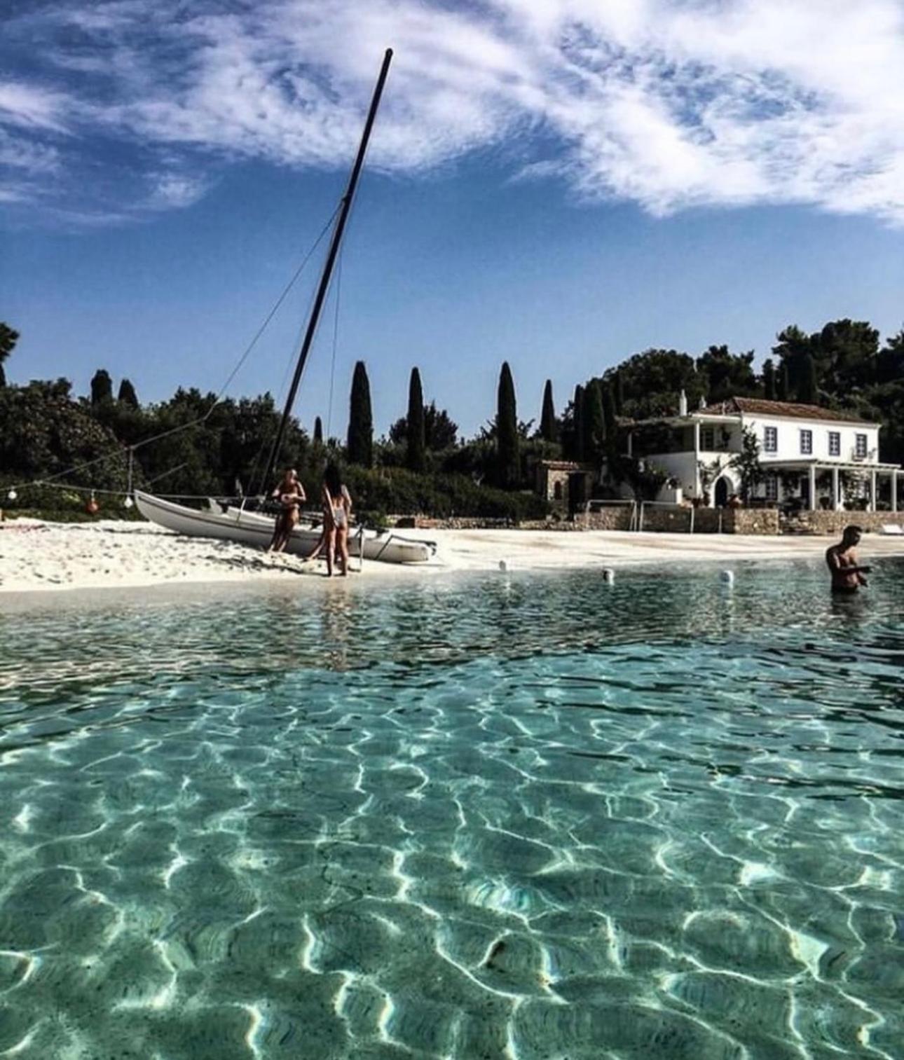 Villa Thalia Floating Heaven view 2