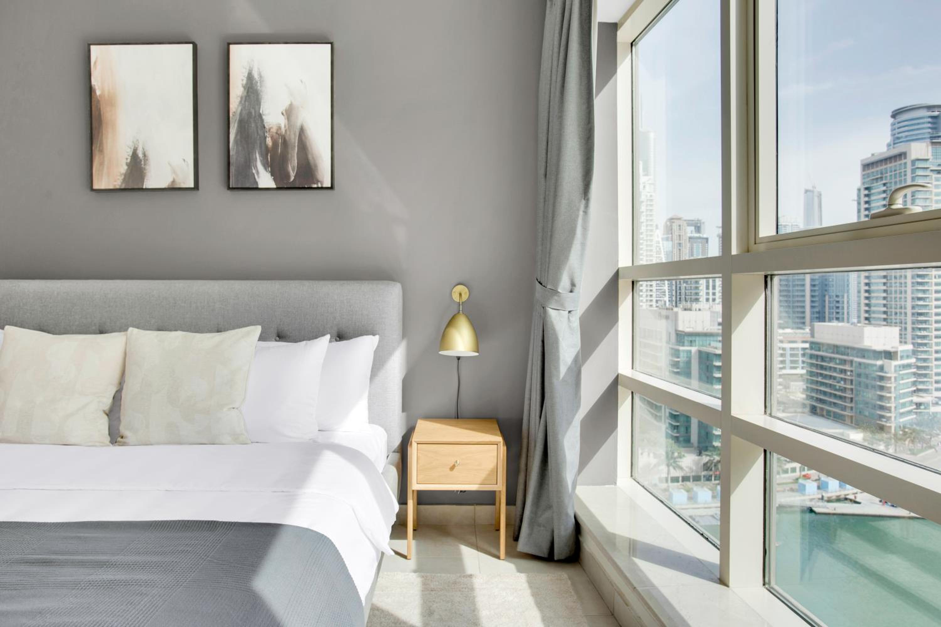 Marina Quays West, Dubai Marina - Mint Stay