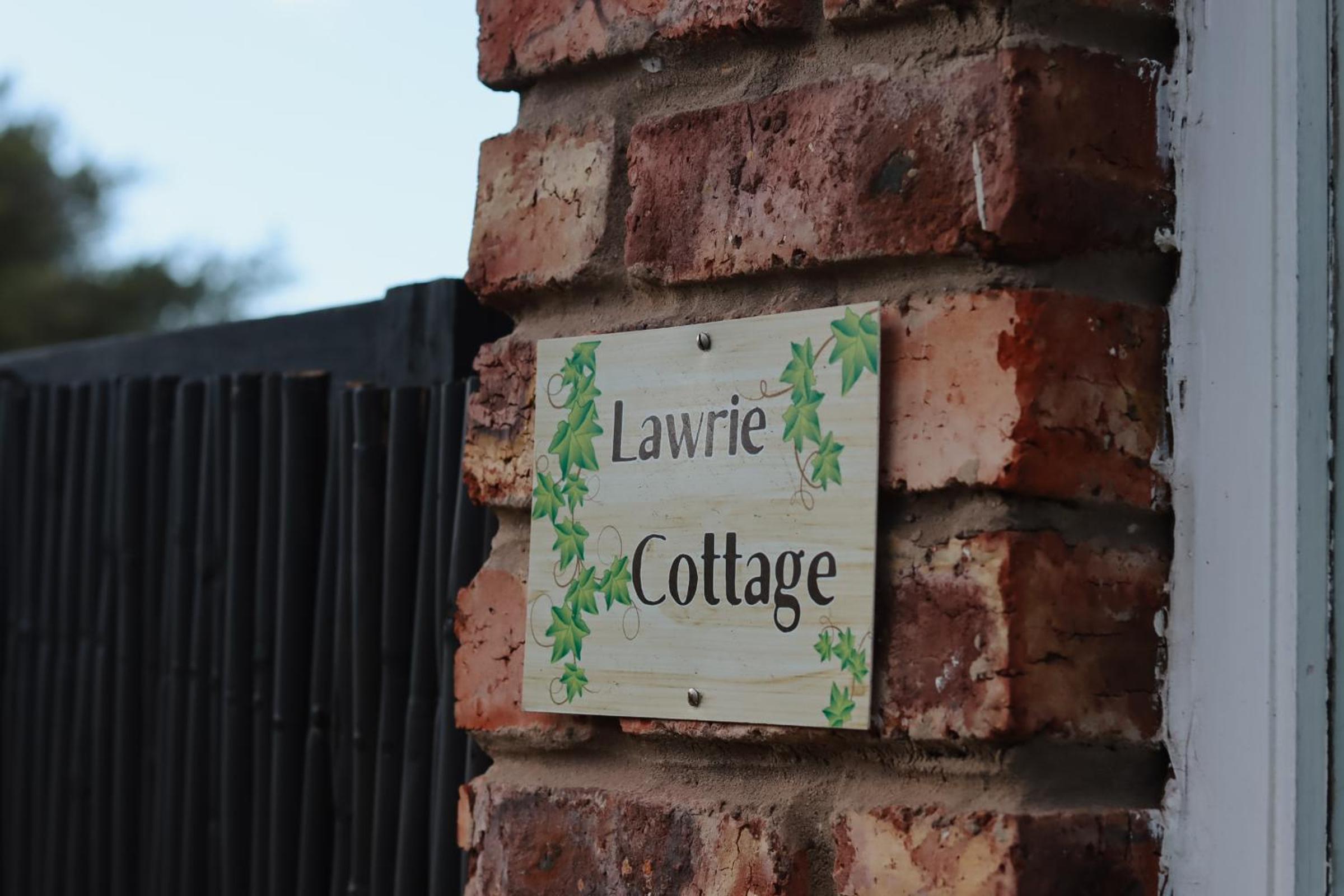 Lawrie Cottage one bedroom view 4