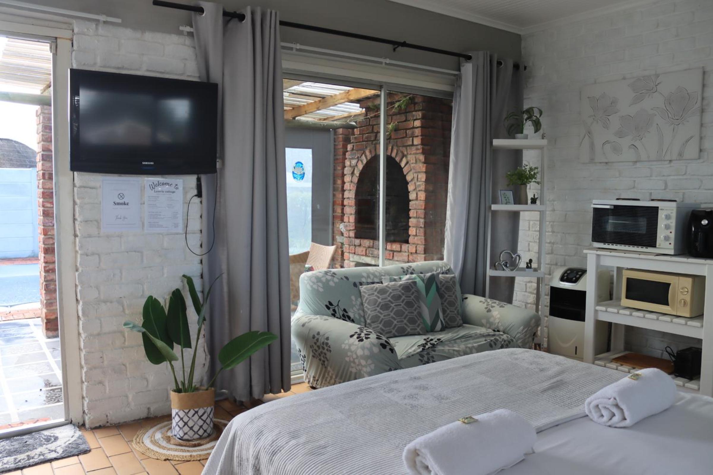 Lawrie Cottage one bedroom view 2
