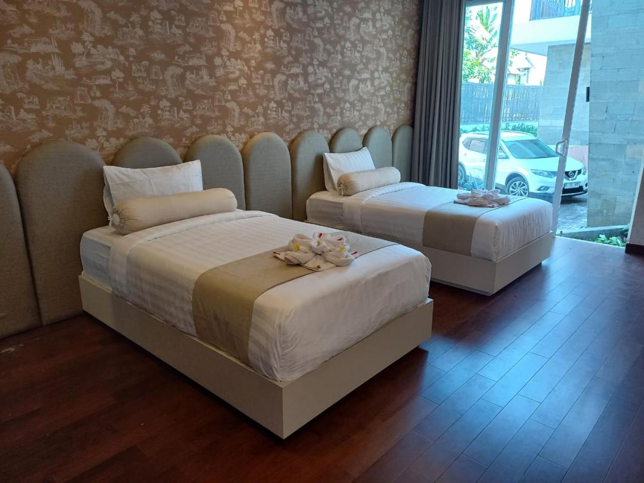 Athaya Mansion