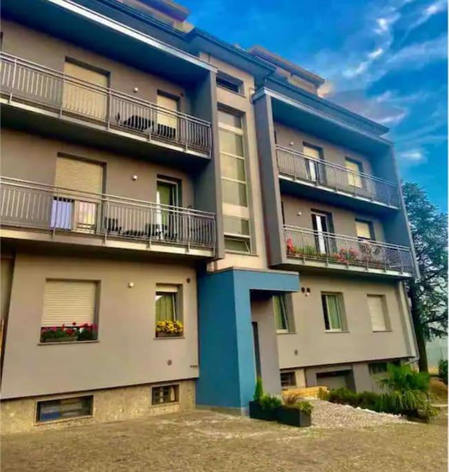Benny's Apartment Near Lake Como