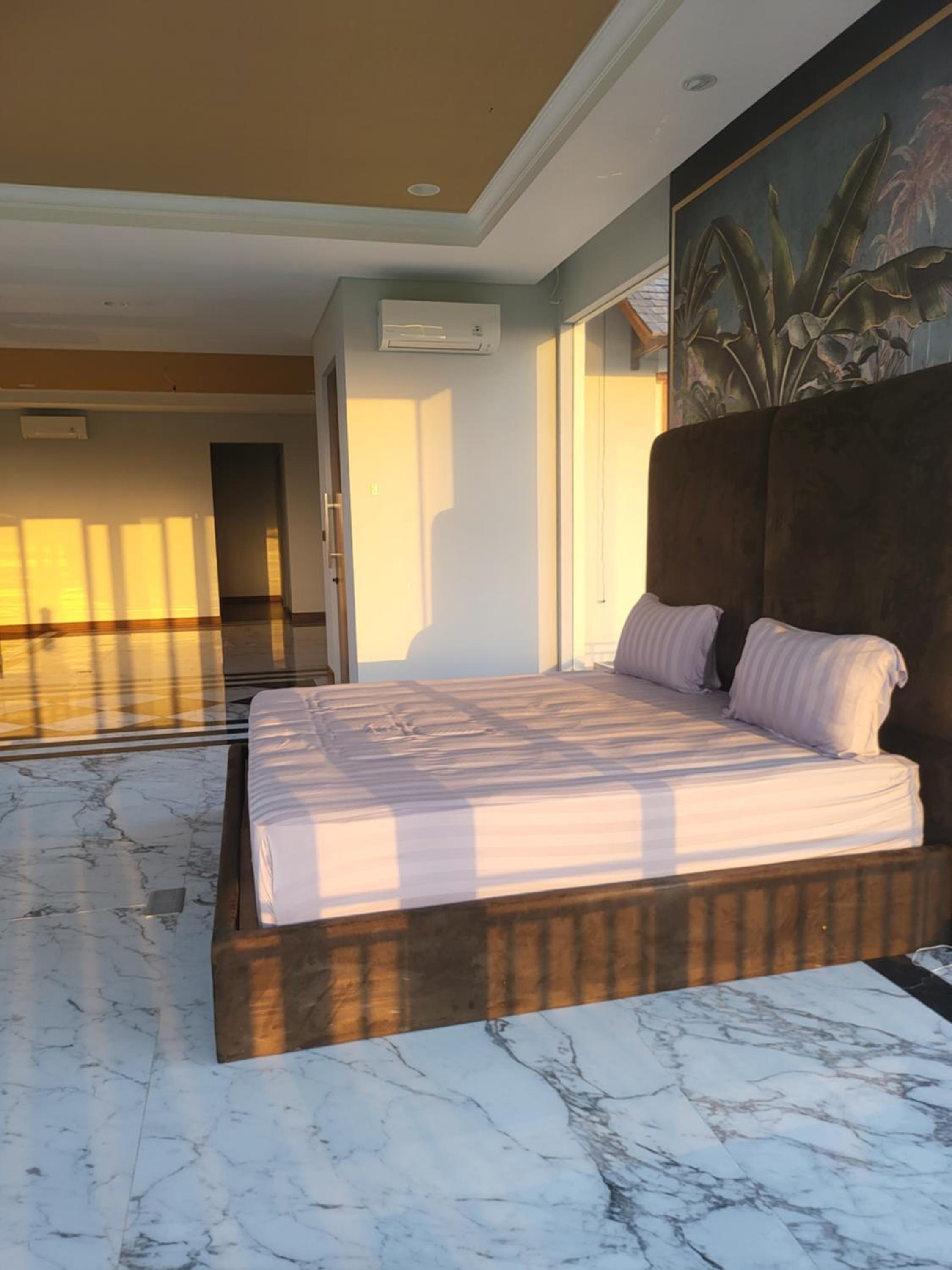 Athaya Mansion