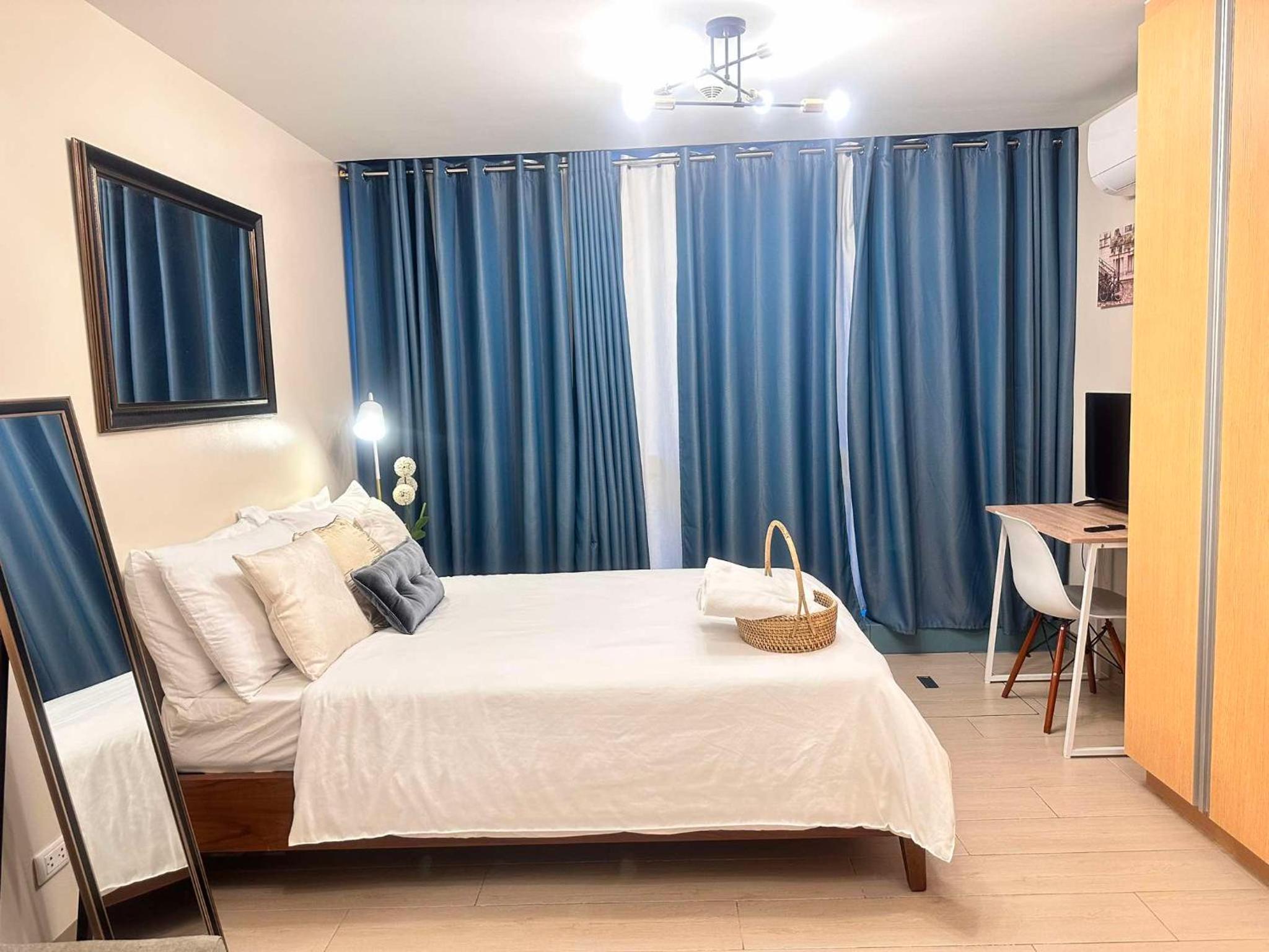 Modern Suite In Bonifacio Global City view 2