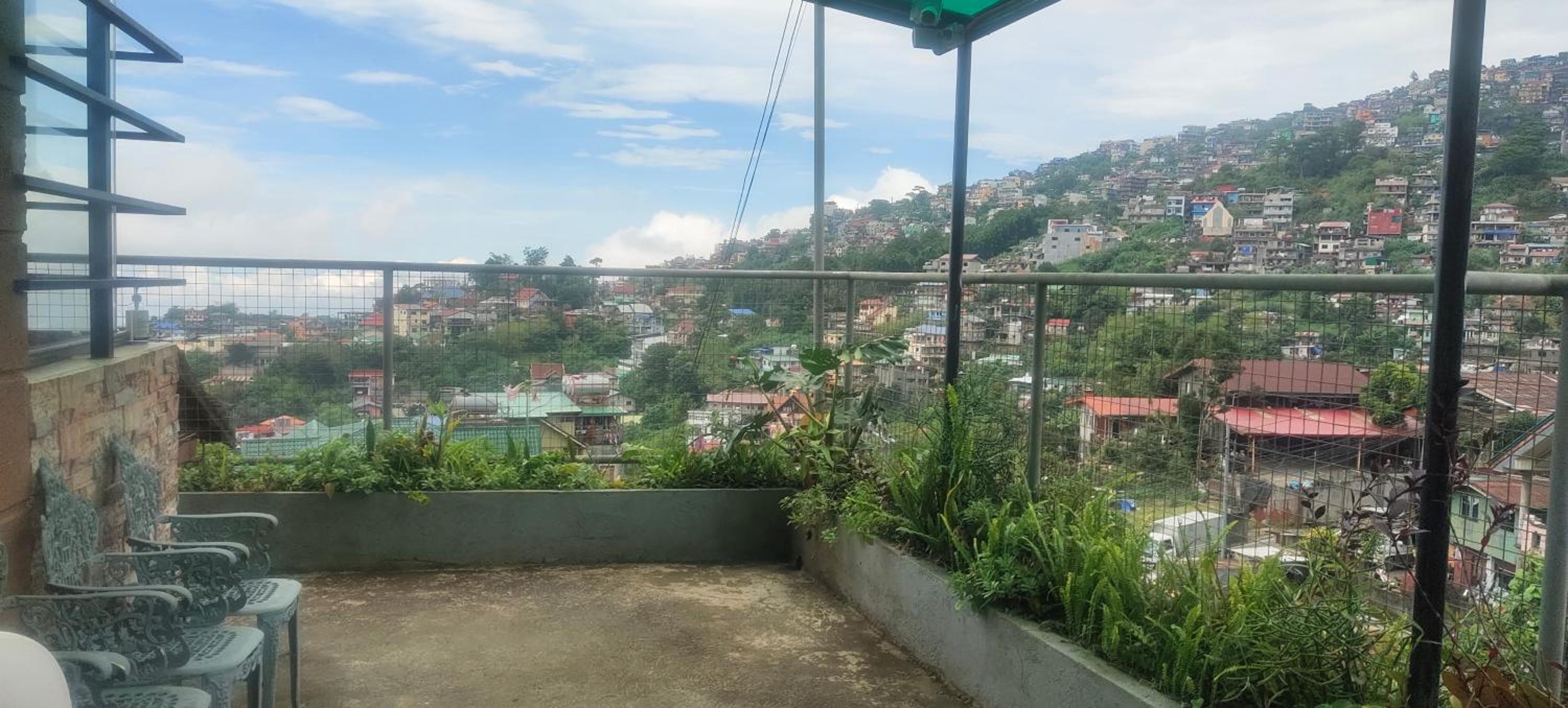 Hut on the Hill Baguio City view 4