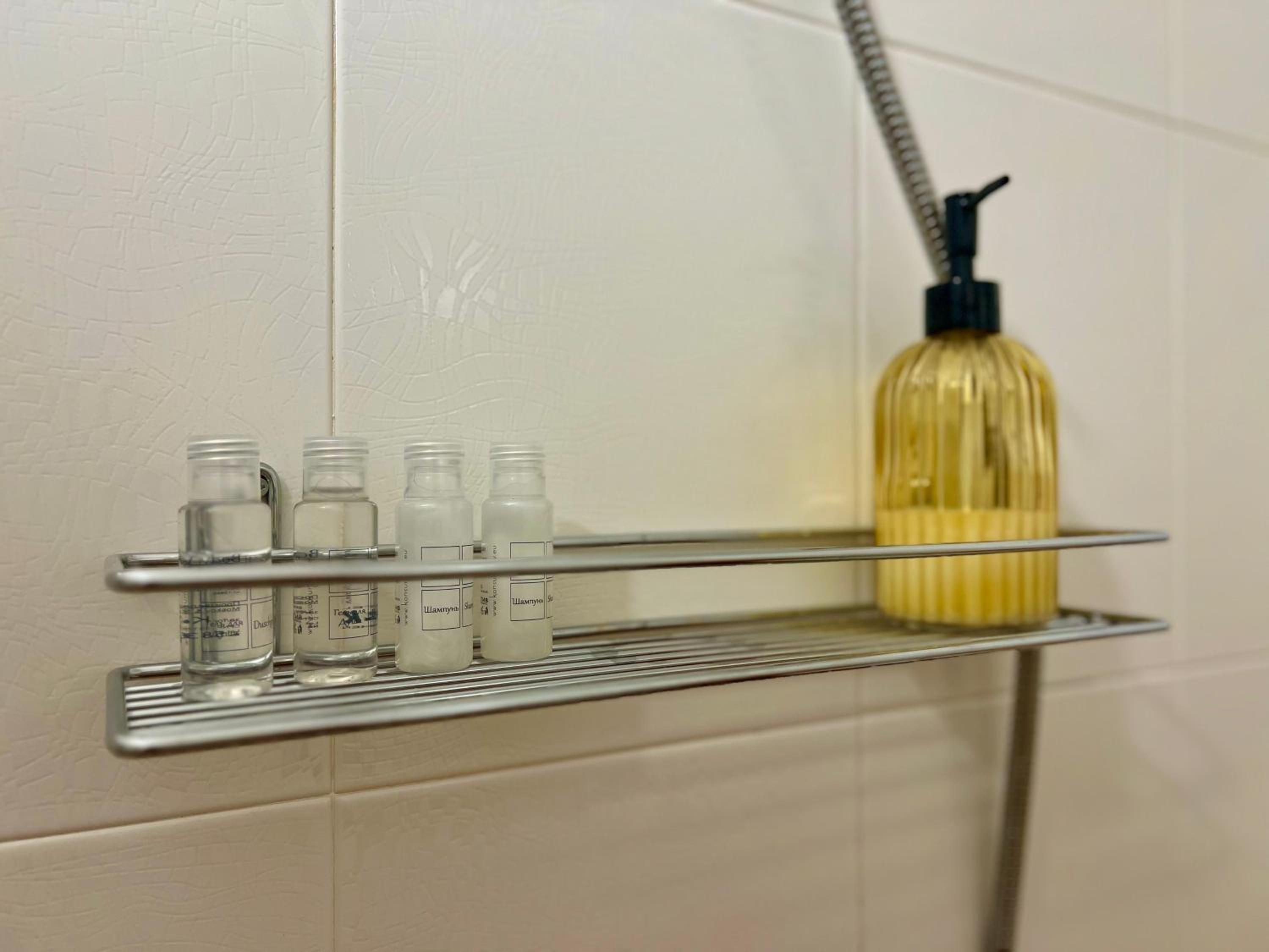TOP Center, basement fl, 7 beds, 10min from Serdica
