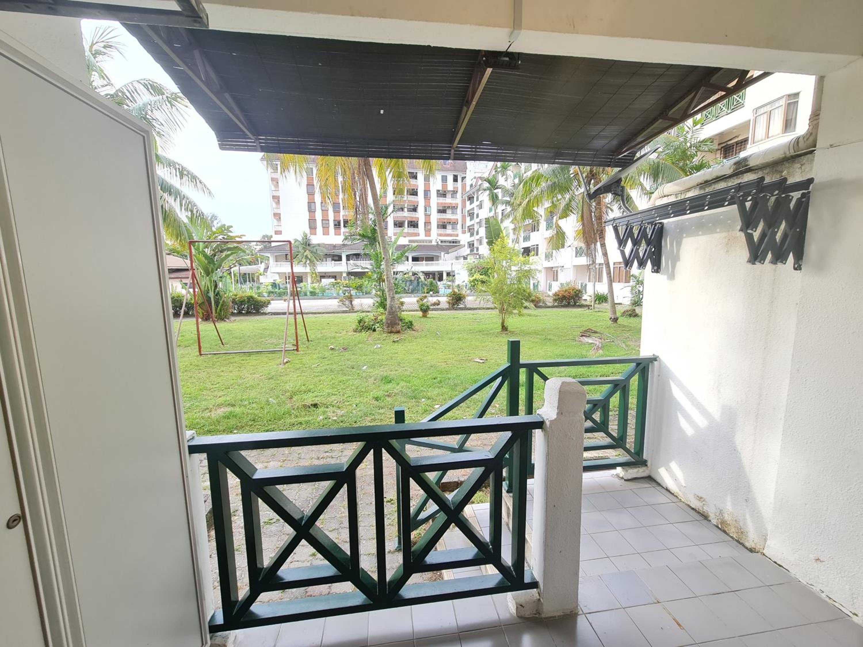 2-9pax GFloor PRIVATE BEACH, WATERSPORT, POOL, FREE BBQ Set, Wifi, 50"TV photo 6