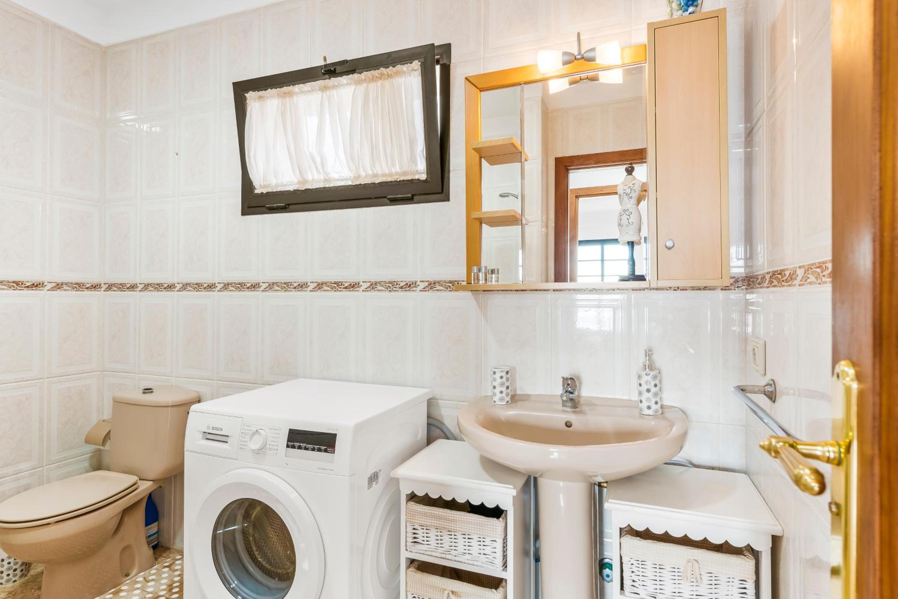 Apartment Edith - complex Tagara, fully equipped, AC and pool view 3