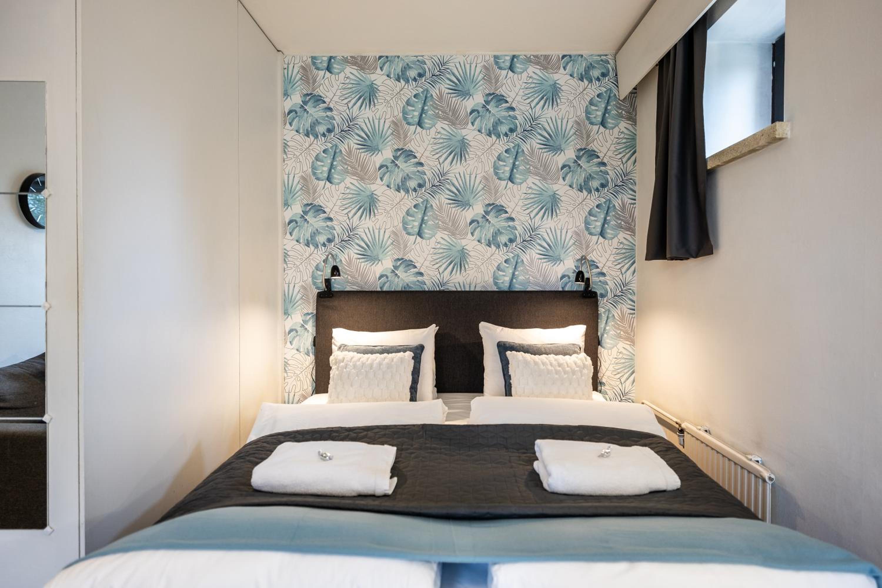 Arctic Hill City Suite