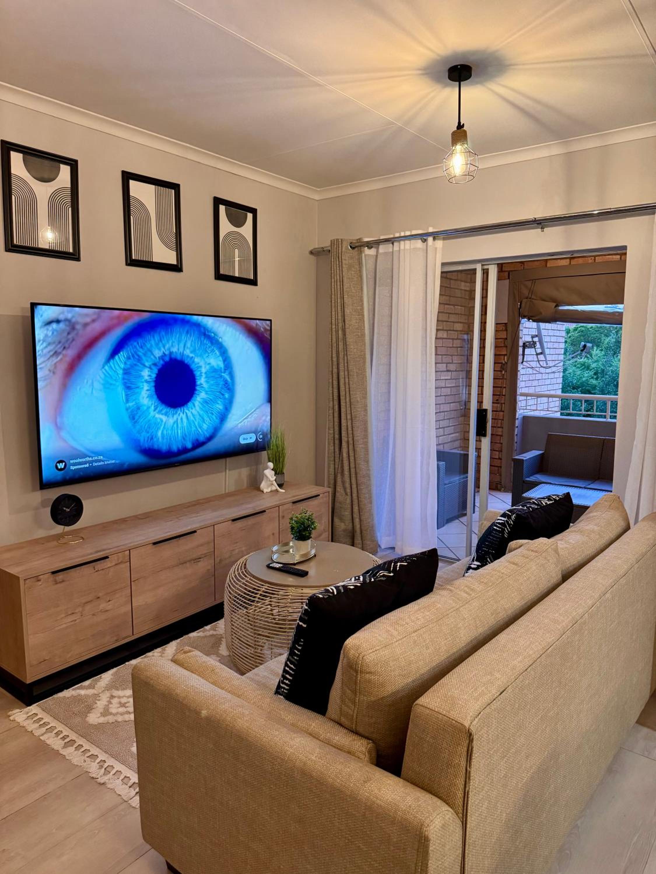 Centurion La Creme Apartments