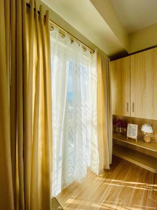 23 Elegant City Retreat view 4