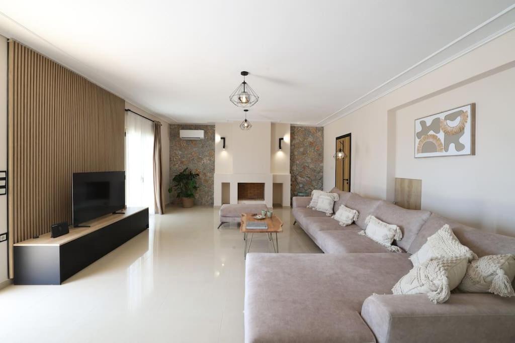 Sumelia Villa