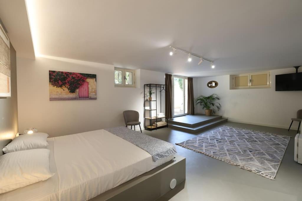 Sumelia Villa