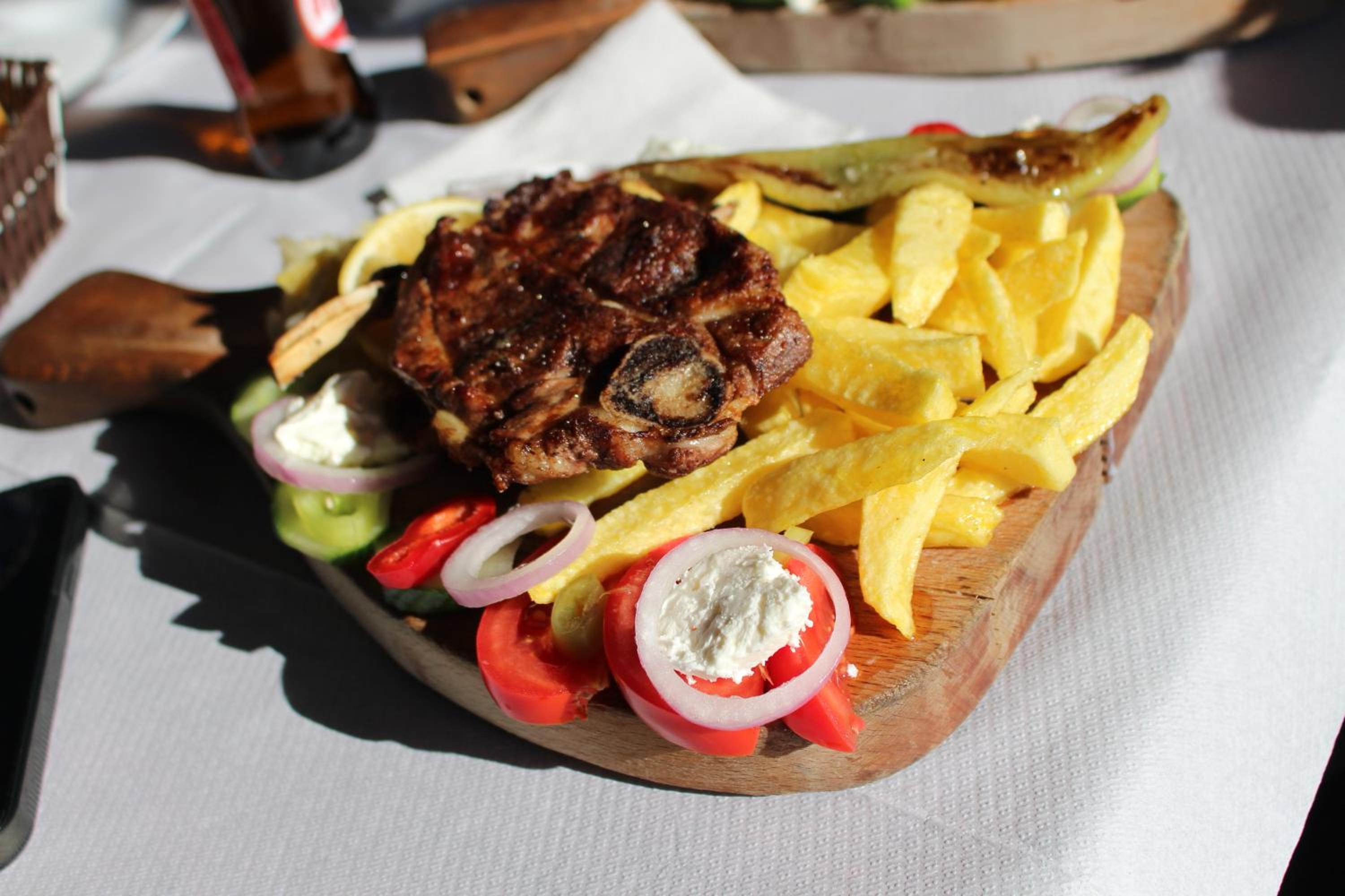 Oda Tradicionale, Bujtinë & Restorant