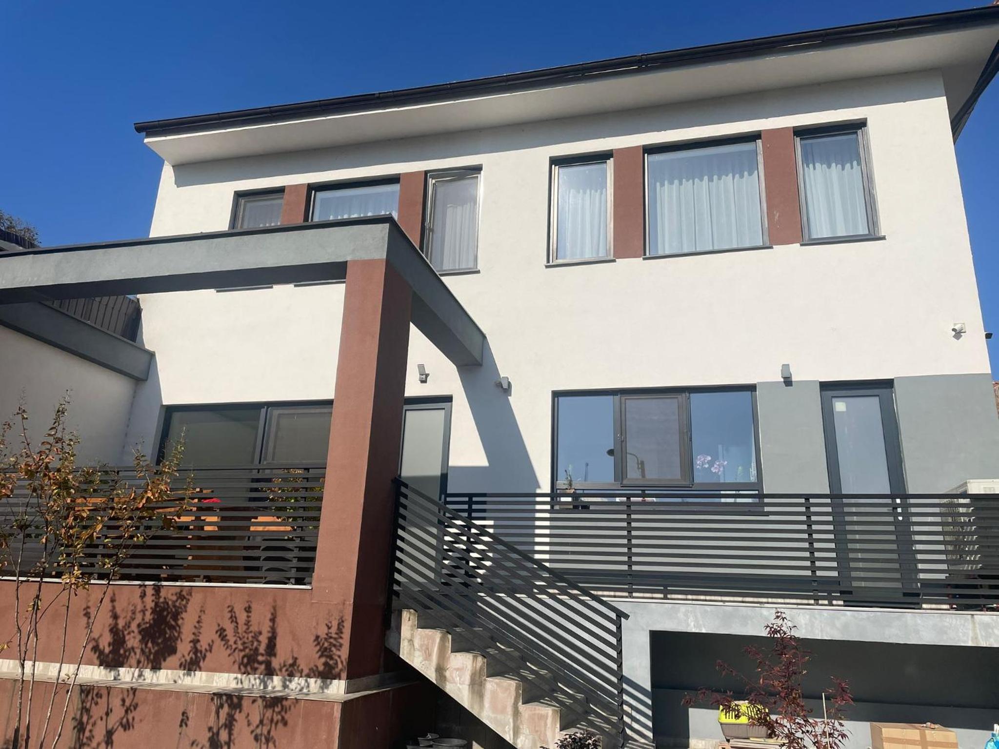 Axon Apartments
