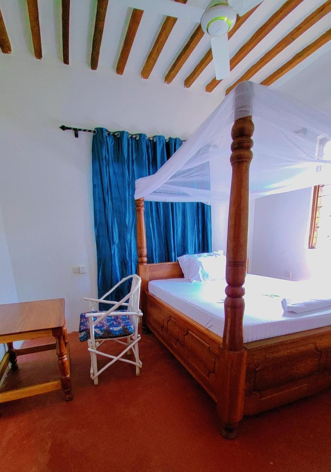 Kobwa House & Back packers Hostels view 5