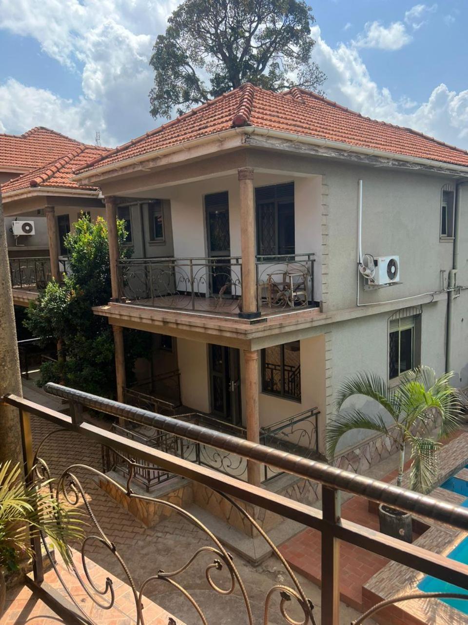 Victoria Breeze Apartments view 2