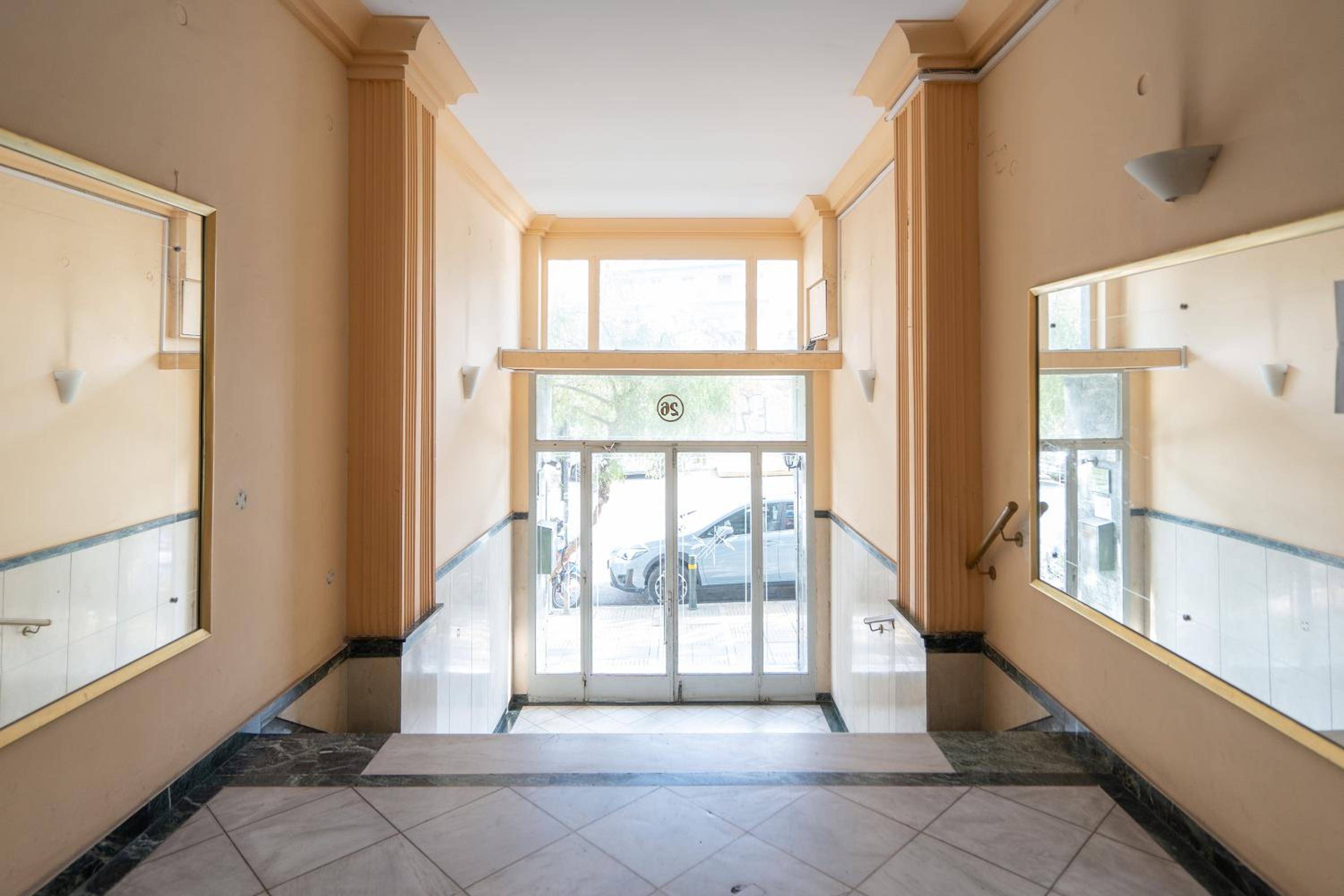 Stunning Cozy Apartment in Athens photo 2