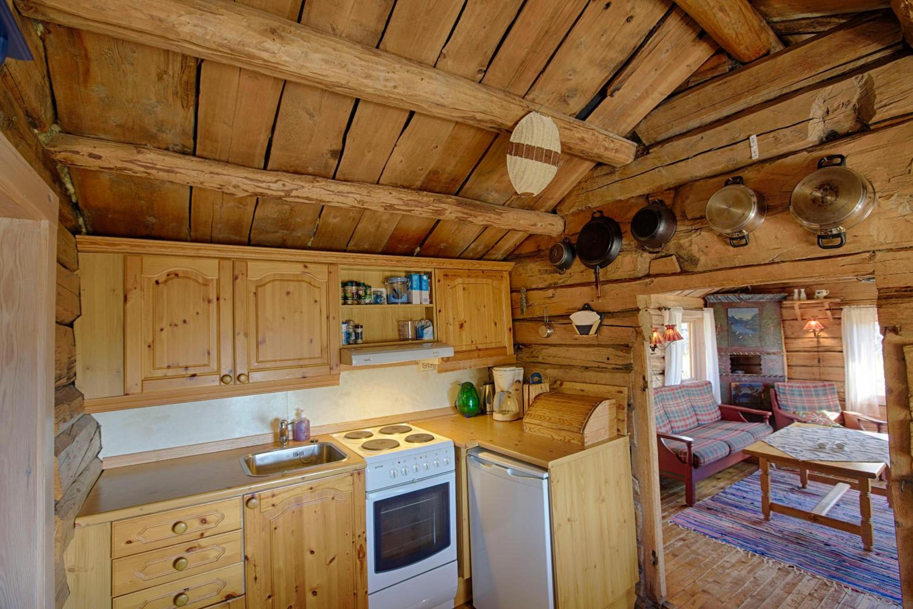 Charming Cabin With Old Timber, Fireplace & Views view 4