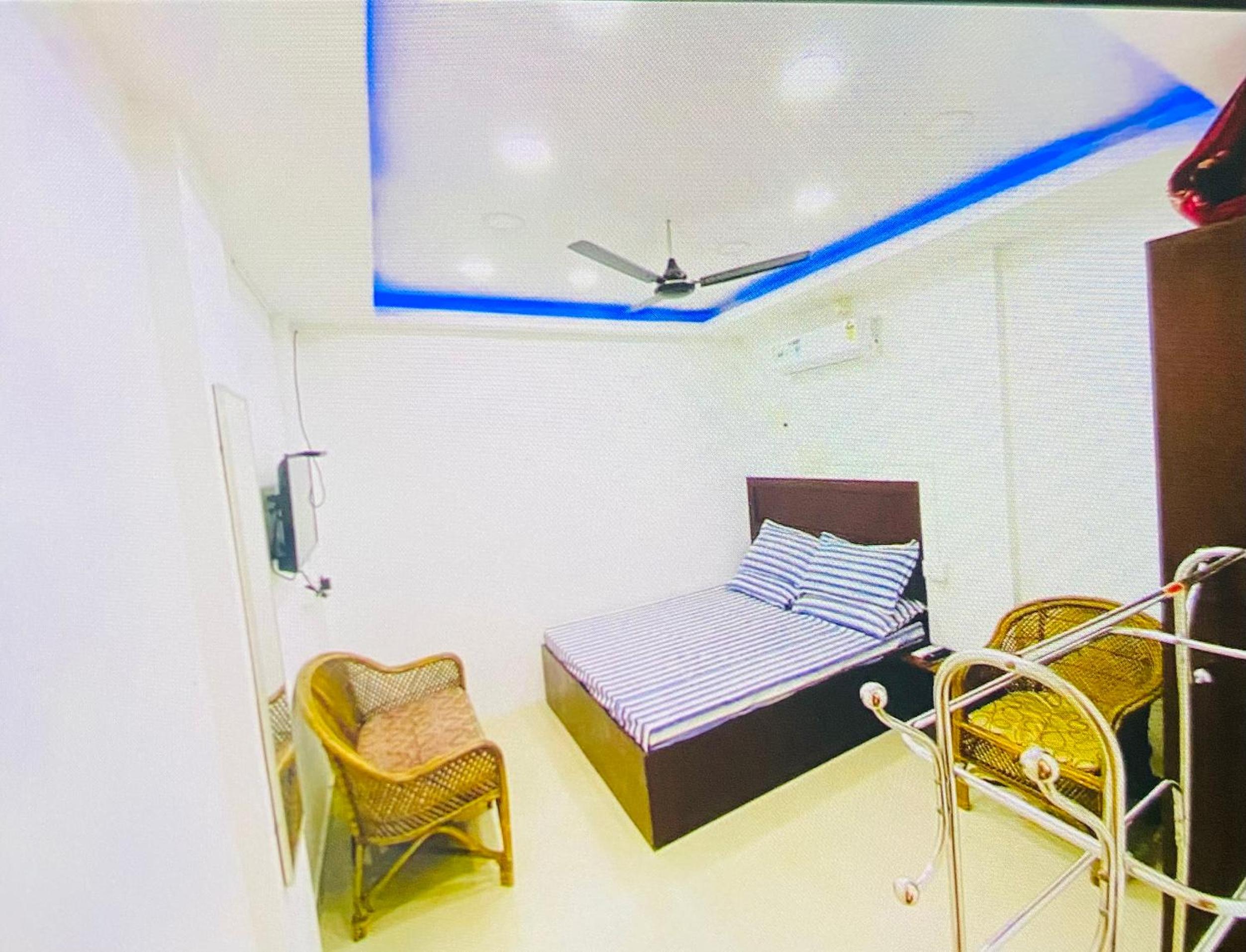 ZAYNA Guesthouse