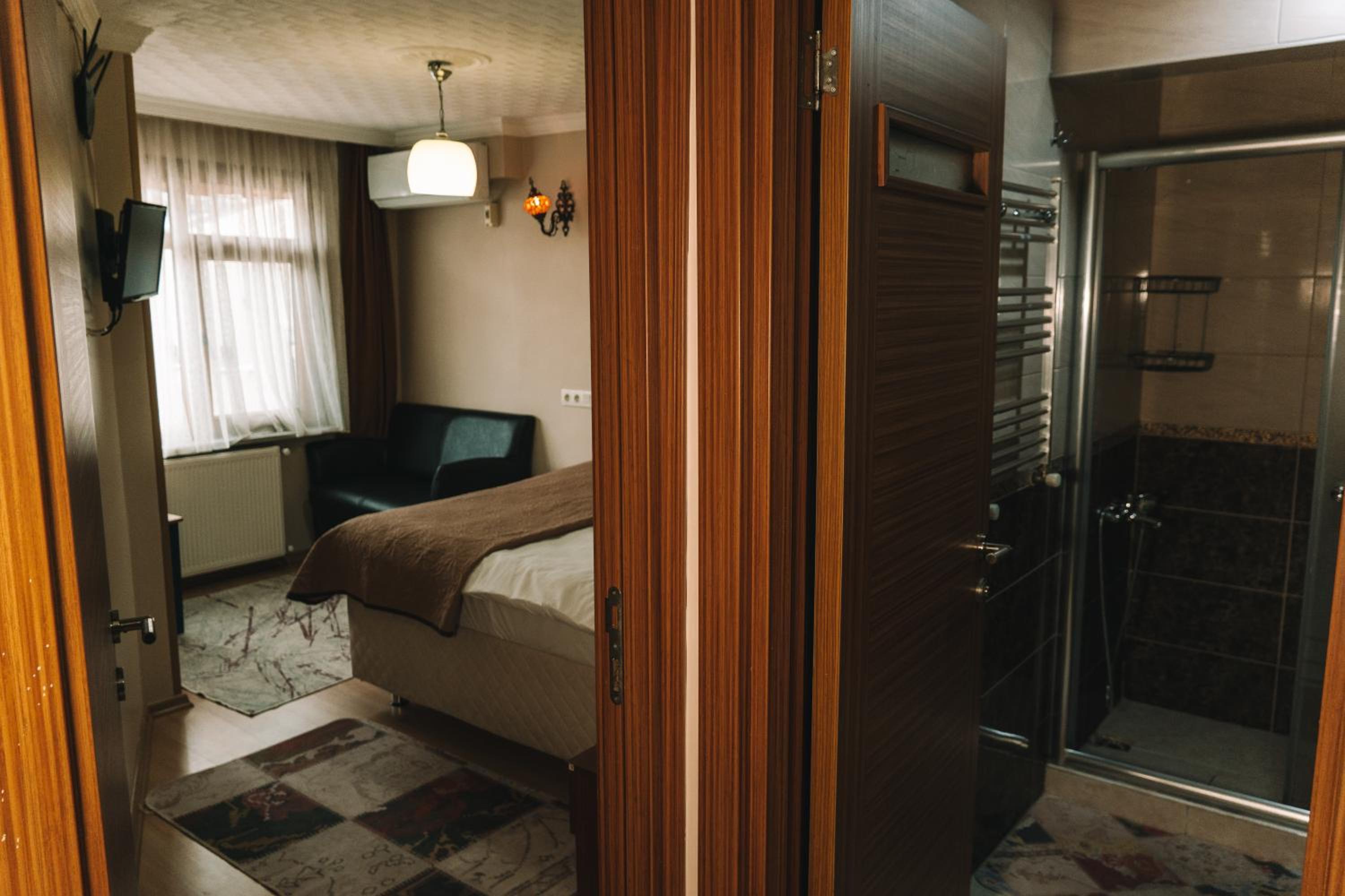 Green Life Apart Hotel