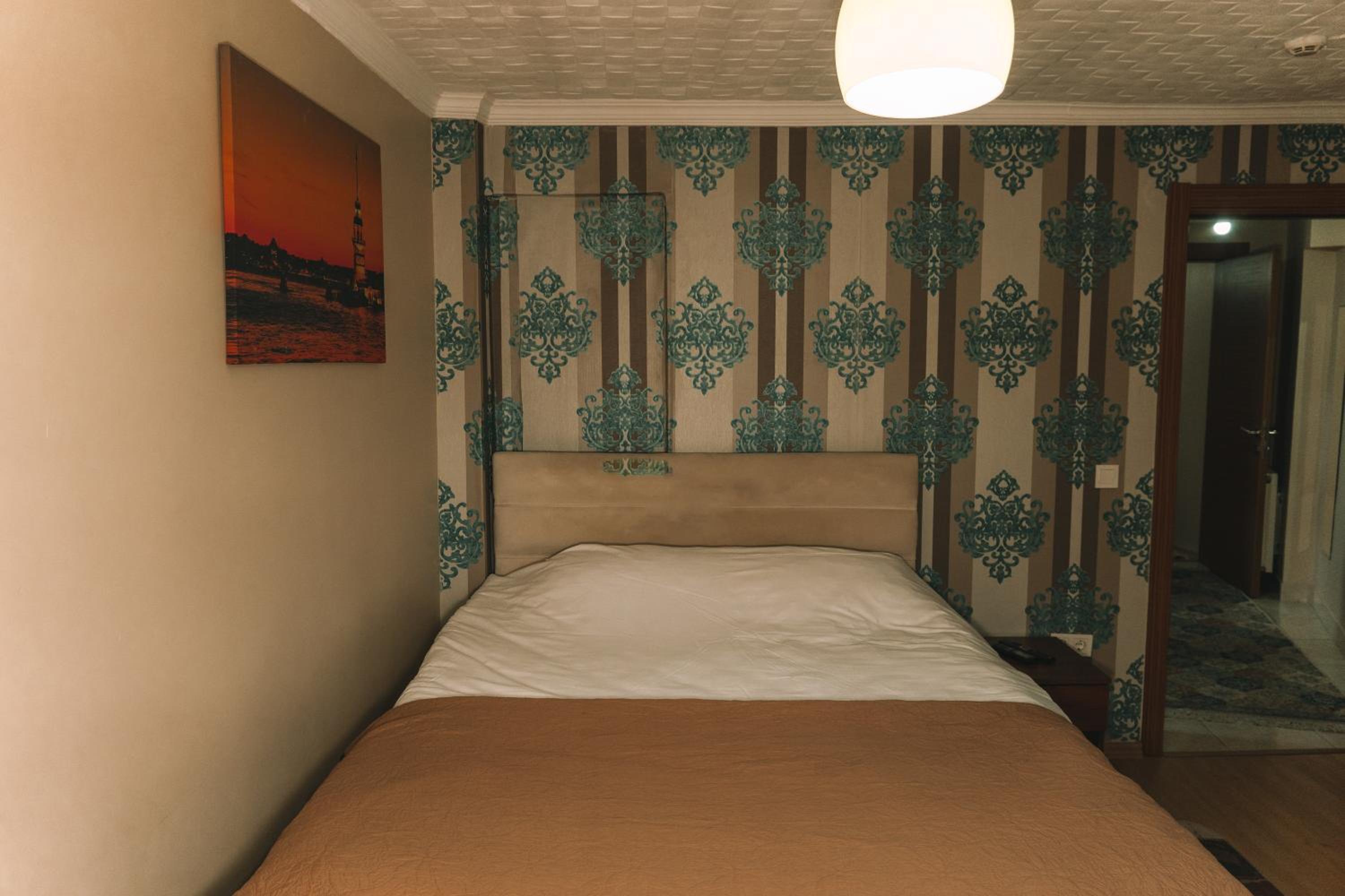 Green Life Apart Hotel